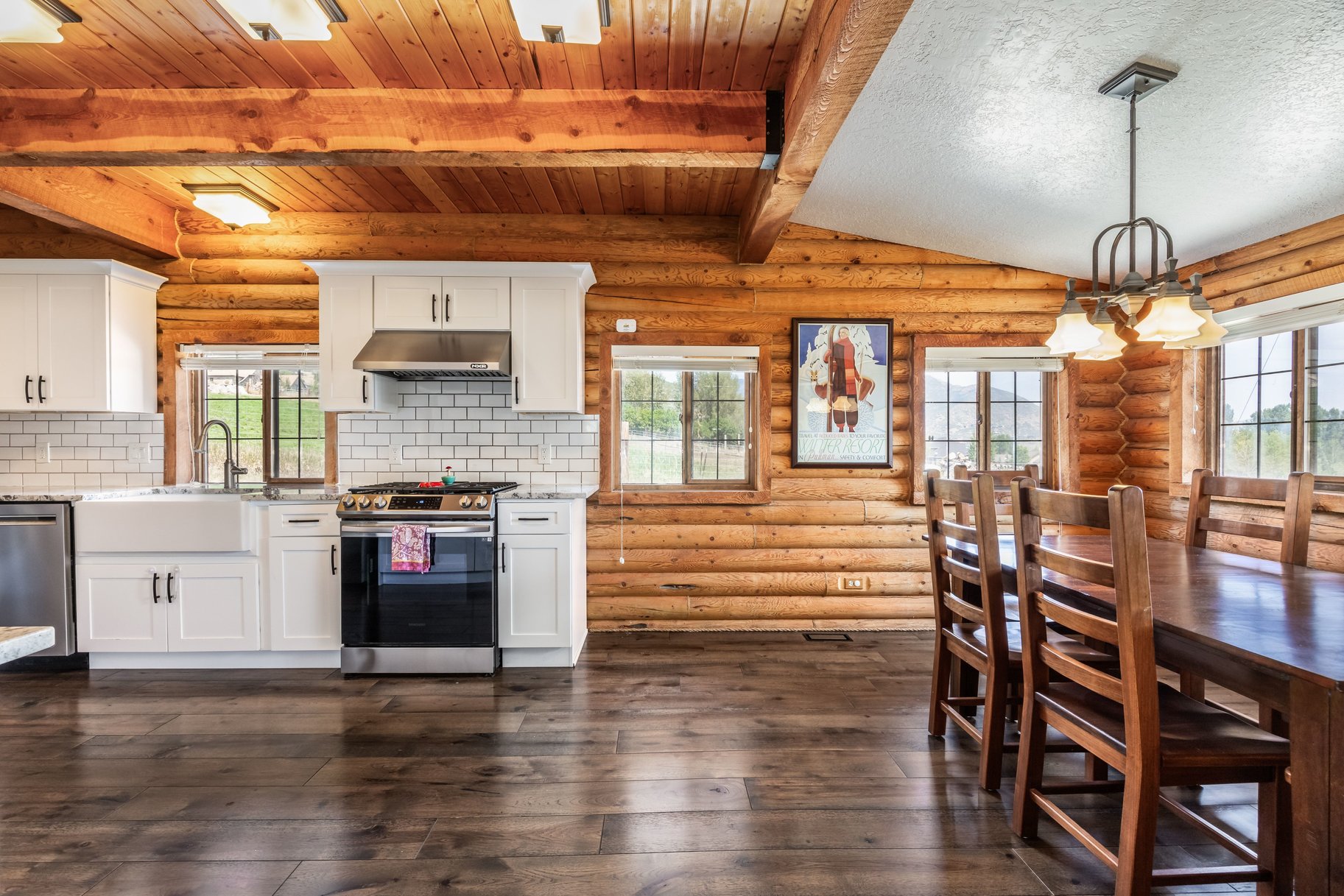  Immaculate Cabin in Midway with Incredible Valley Views - 物件實景