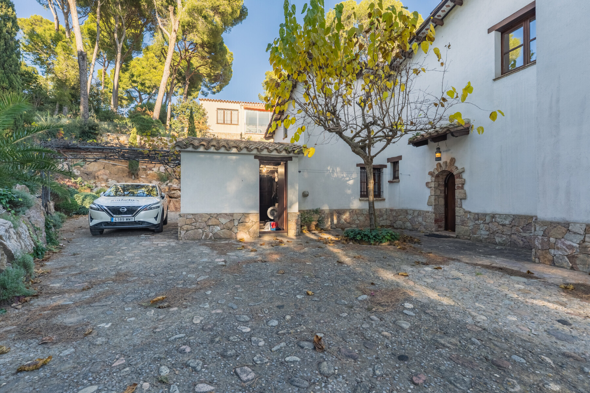  Unique property with sea views in Sa Riera, Begur - 物件實景