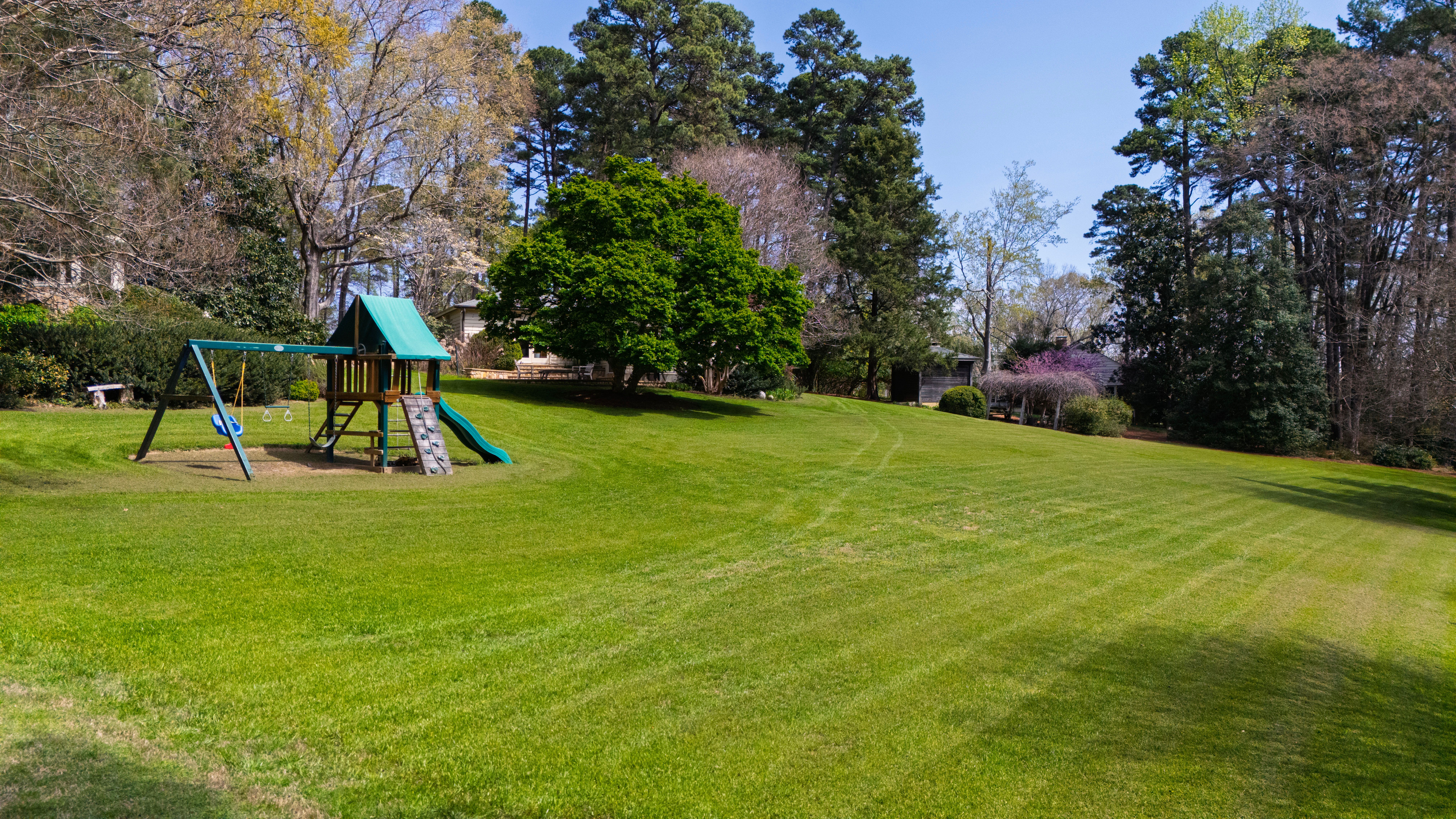  223 Hillcrest Circle, Chapel Hill, NC 27514 - 物件實景