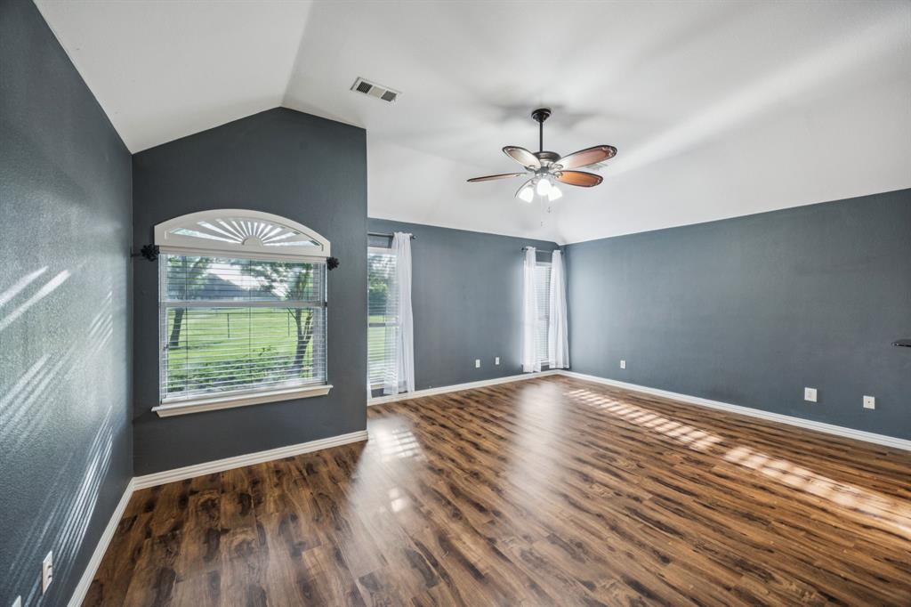 Lavon, Texas, 75166, United States, 4 Bedrooms Bedrooms, ,2 BathroomsBathrooms,Residential,For Sale,1865641