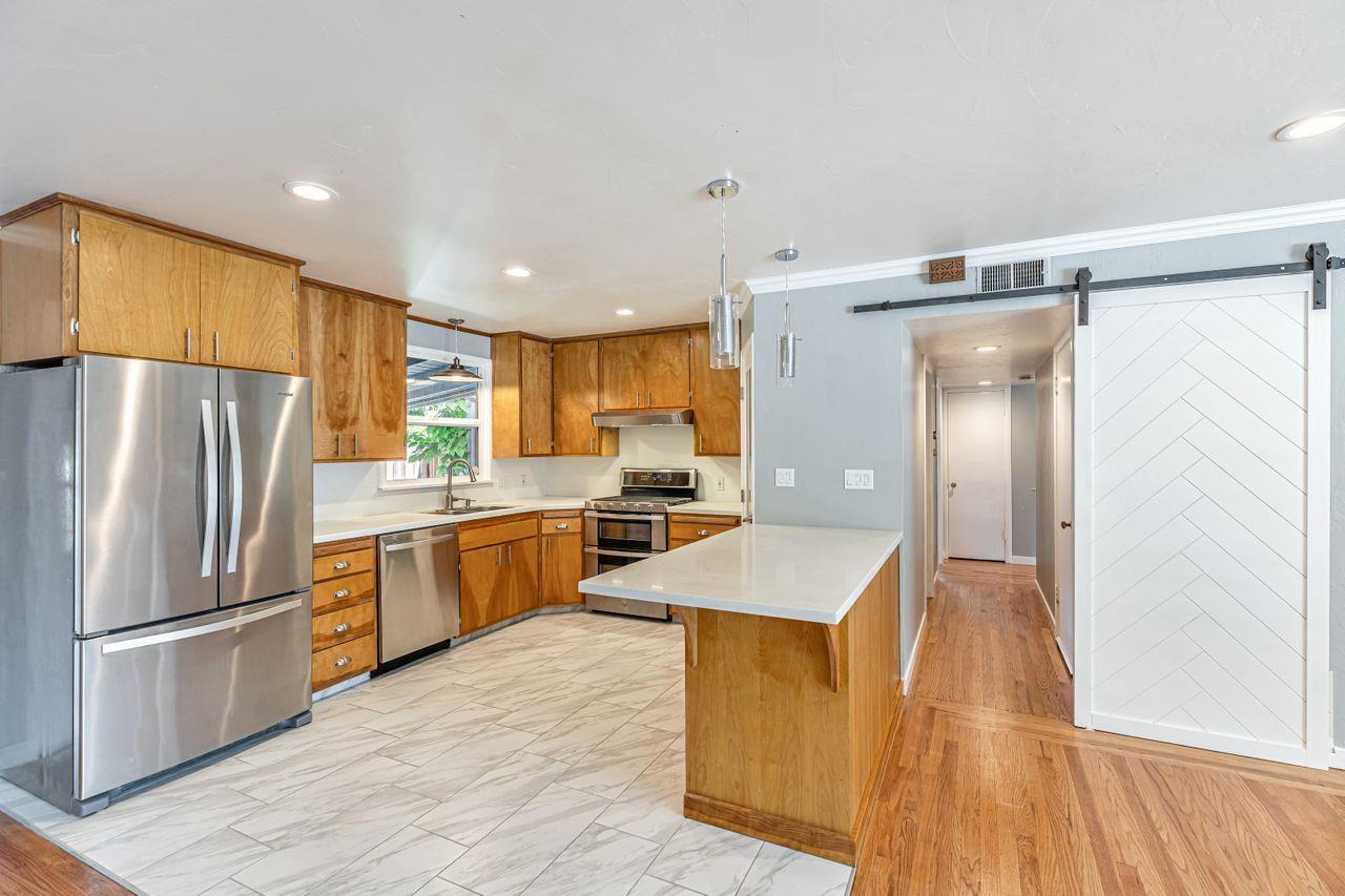 Sacramento, California, 95864, United States, 3 Bedrooms Bedrooms, ,2 BathroomsBathrooms,Residential,For Sale,1838270