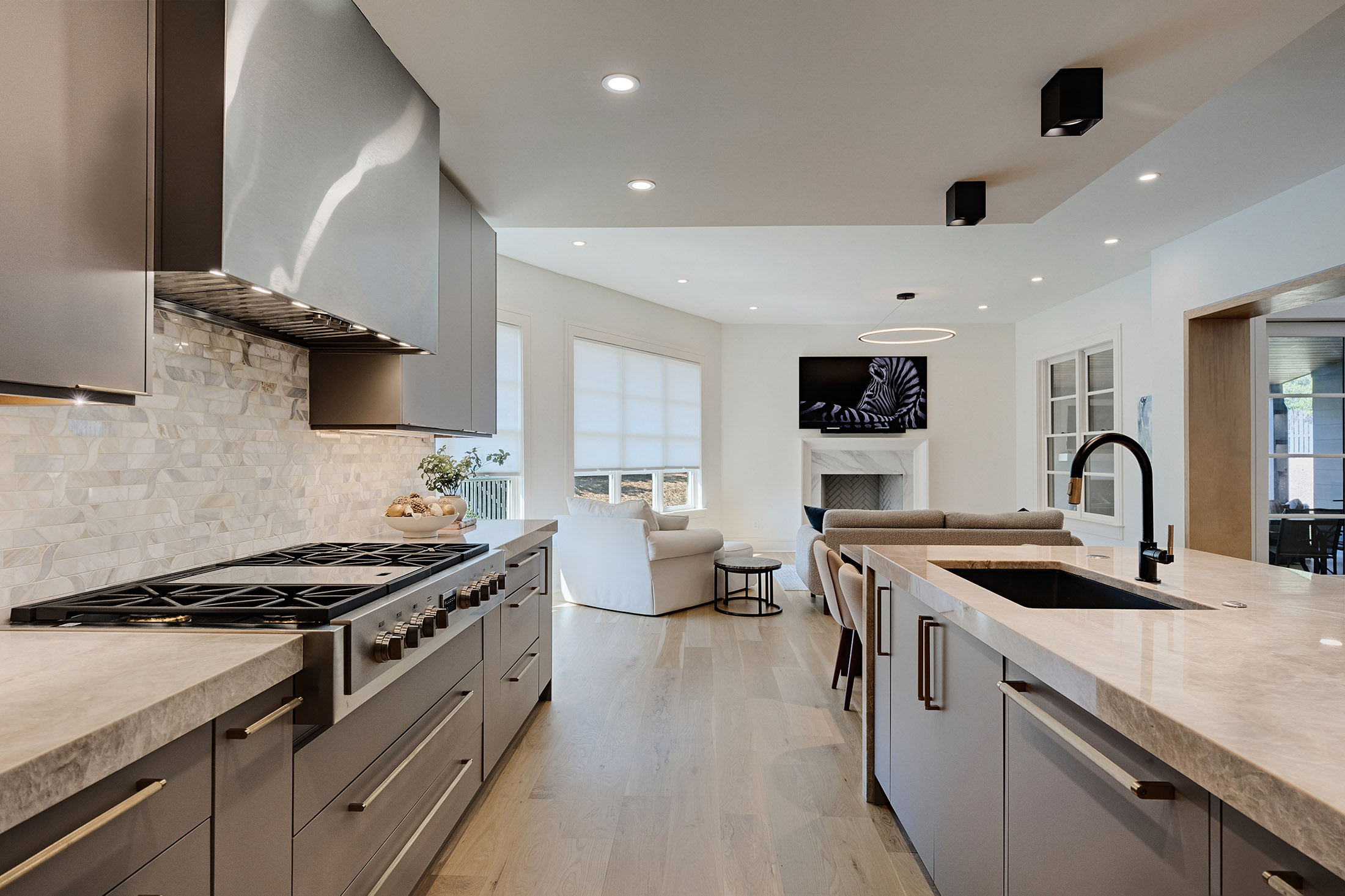  Striking Contemporary Design and Thoughtful Craftsmanship - 物件實景