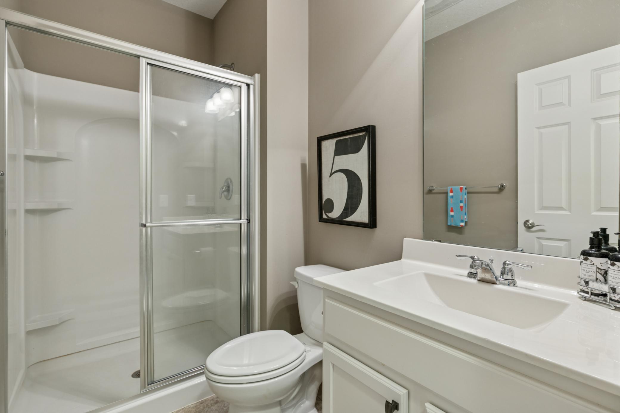 Lakeville, Minnesota, 55044, United States, 3 Bedrooms Bedrooms, ,2 BathroomsBathrooms,Residential,For Sale,1971412