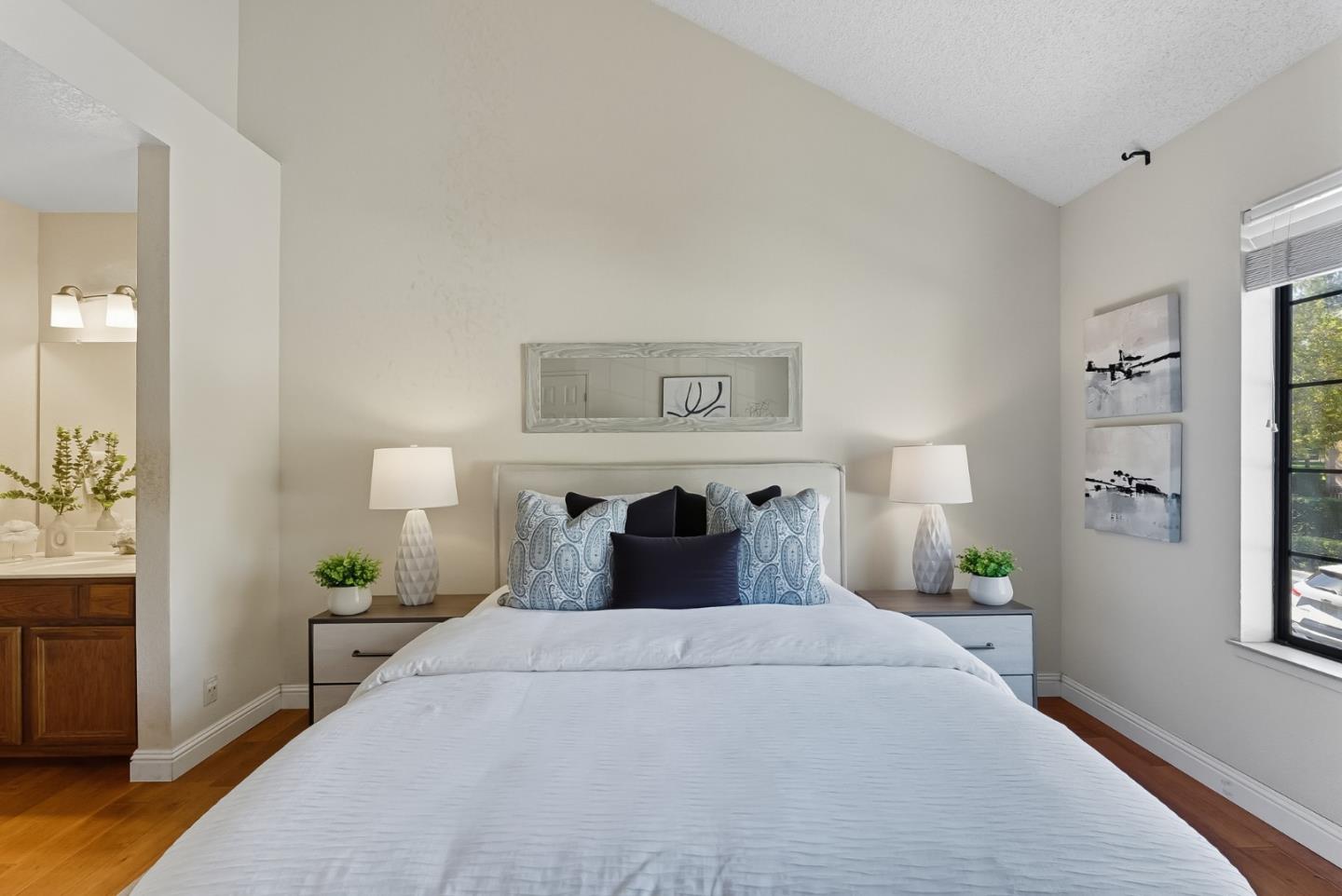San Jose, California, 95121, United States, 2 Bedrooms Bedrooms, ,2 BathroomsBathrooms,Residential,For Sale,1950993