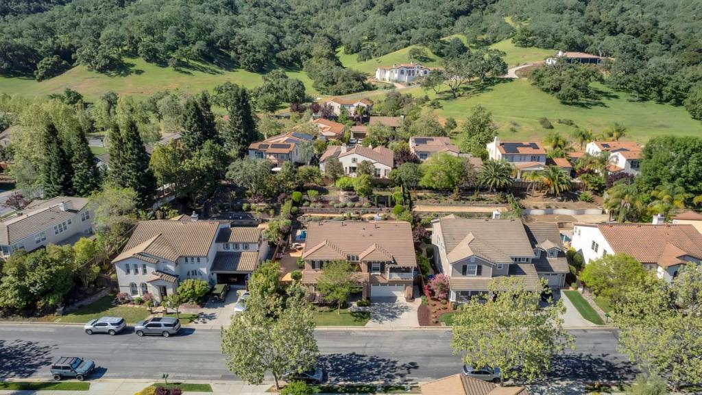 Gilroy, California, 95020, United States, 5 Bedrooms Bedrooms, ,4 BathroomsBathrooms,Residential,For Sale,2032655