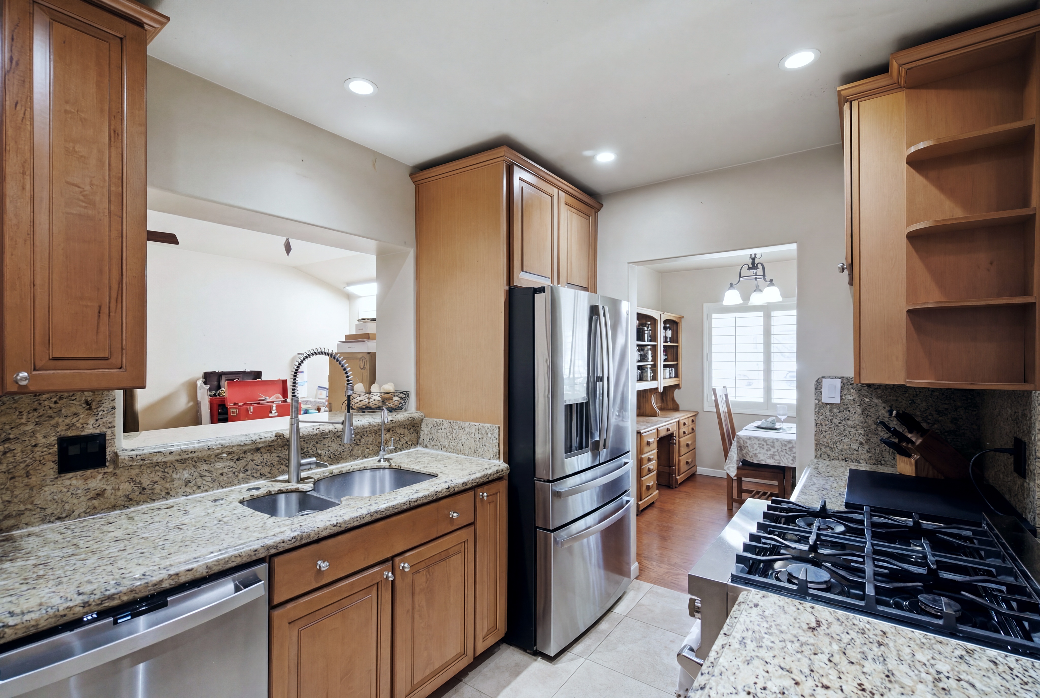 4045 E Cambridge Ave  Phoenix, AZ - 物件實景