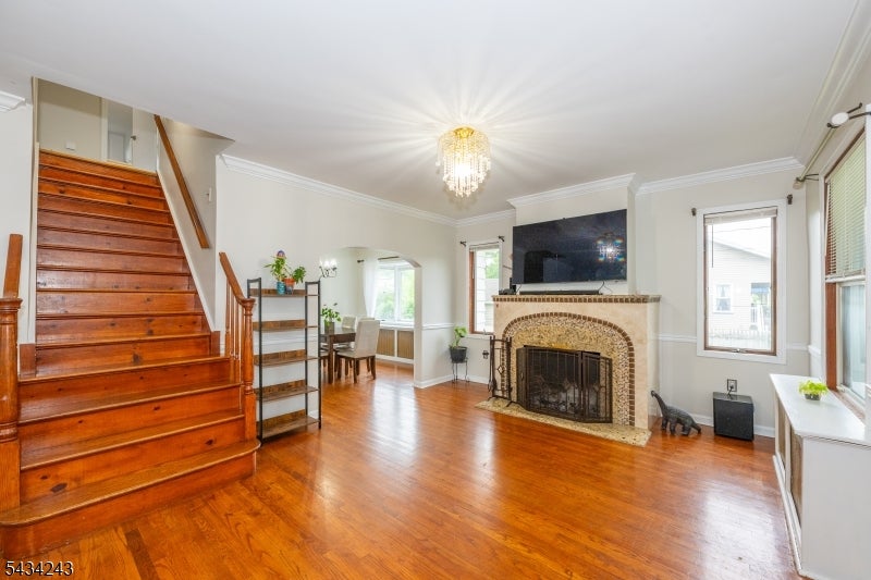 Wanaque Boro, New Jersey, 07420, United States, 4 Bedrooms Bedrooms, ,2 BathroomsBathrooms,Residential,For Sale,2049267
