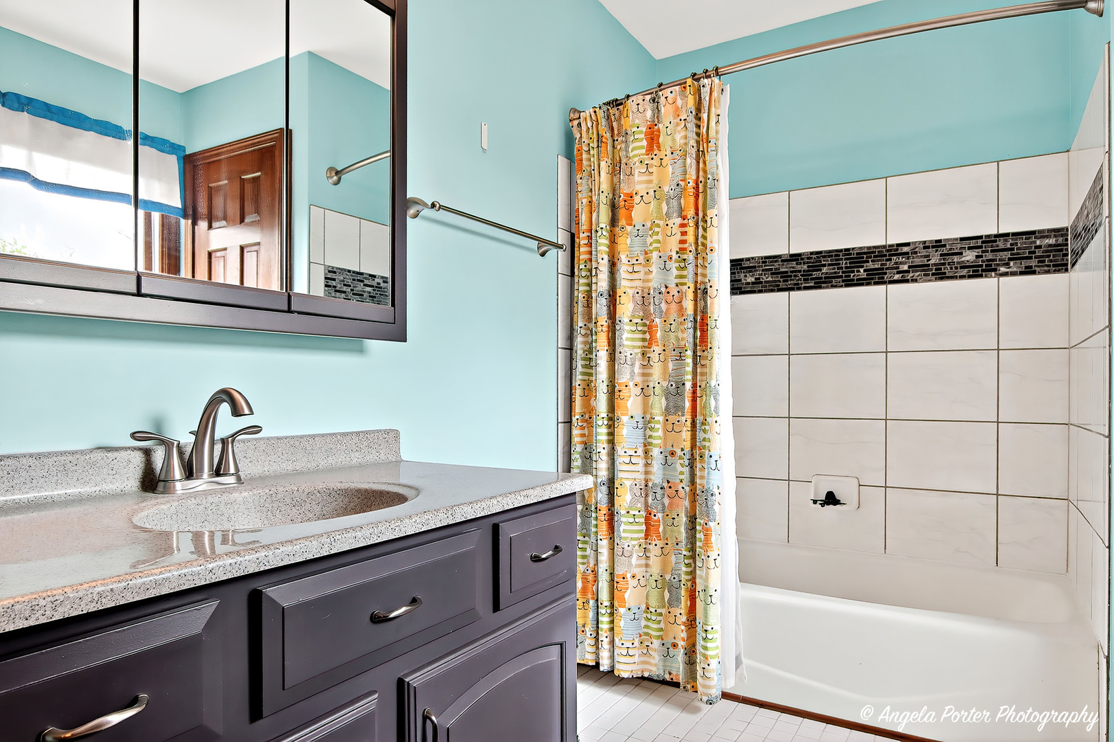 Crystal Lake, Illinois, 60012, United States, 4 Bedrooms Bedrooms, ,3 BathroomsBathrooms,Residential,For Sale,1982844