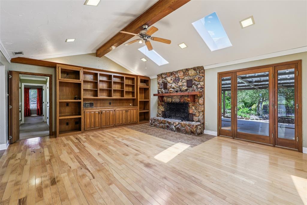 Sachse, Texas, 75048, United States, 3 Bedrooms Bedrooms, ,2 BathroomsBathrooms,Residential,For Sale,1987515