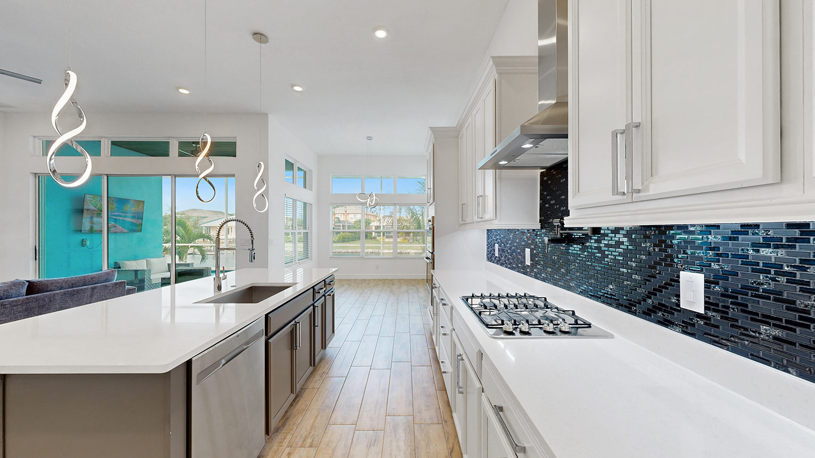 Apollo Beach, Florida, 33572, United States, 4 Bedrooms Bedrooms, ,4 BathroomsBathrooms,Residential,For Sale,1876740