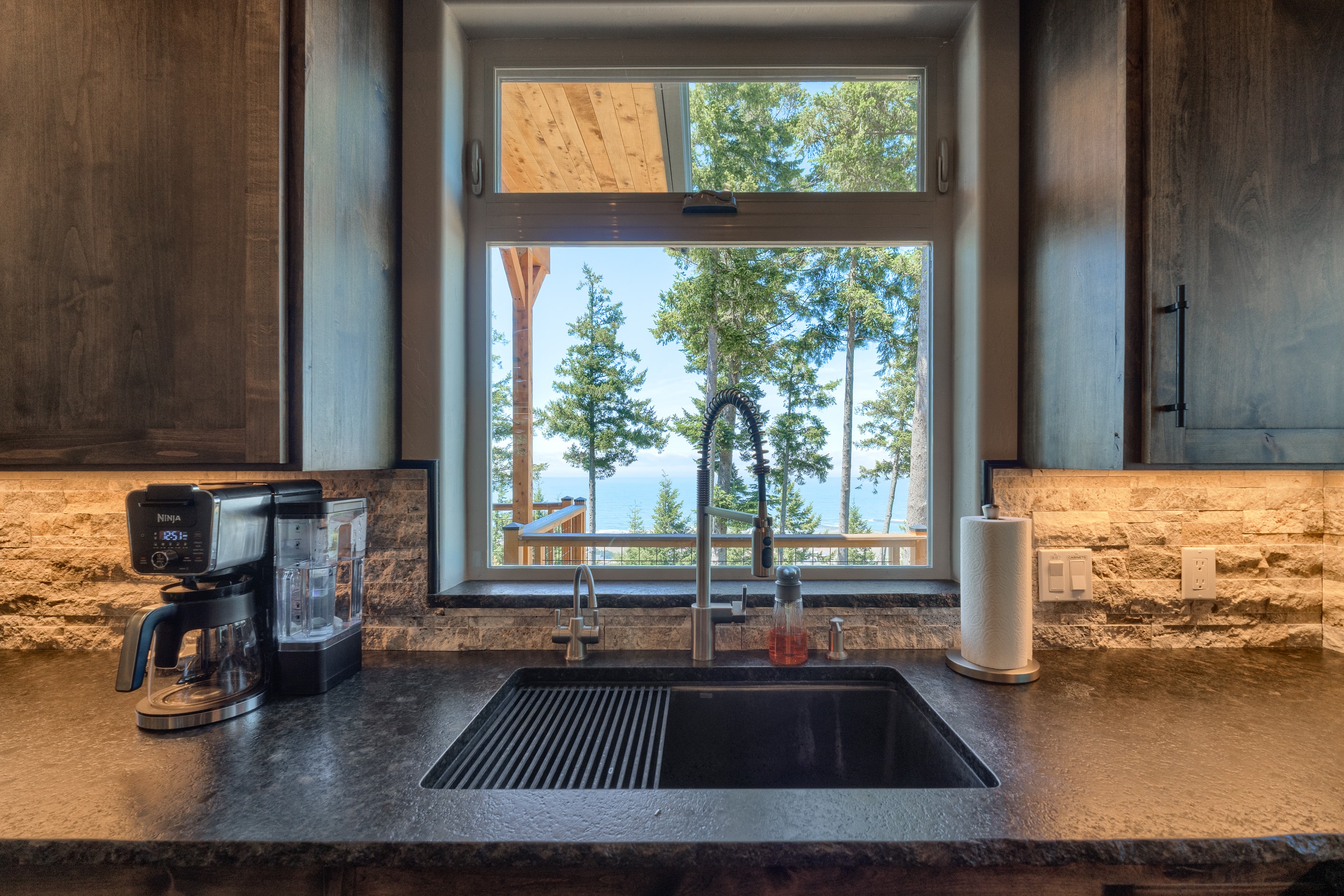  Majestic Ocean & Rogue River Views on 80 Acres - 物件實景