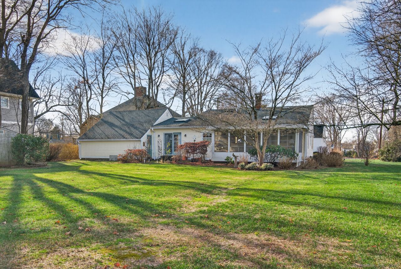 Guilford, Connecticut, 06437, United States, 3 Bedrooms Bedrooms, ,3 BathroomsBathrooms,Residential,For Sale,2003237