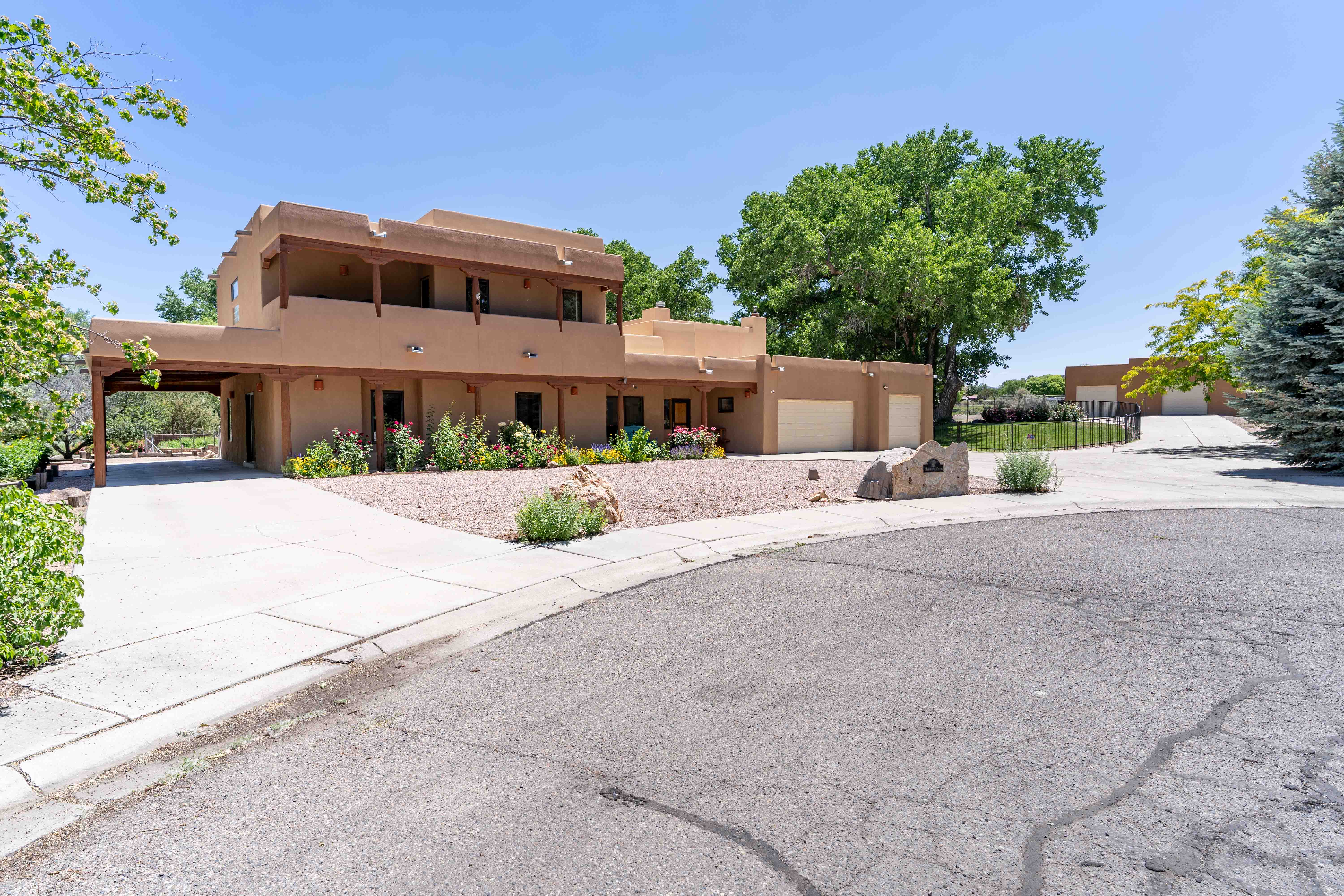 Aztec, New Mexico, 87410, United States, 4 Bedrooms Bedrooms, ,3 BathroomsBathrooms,Residential,For Sale,1974220