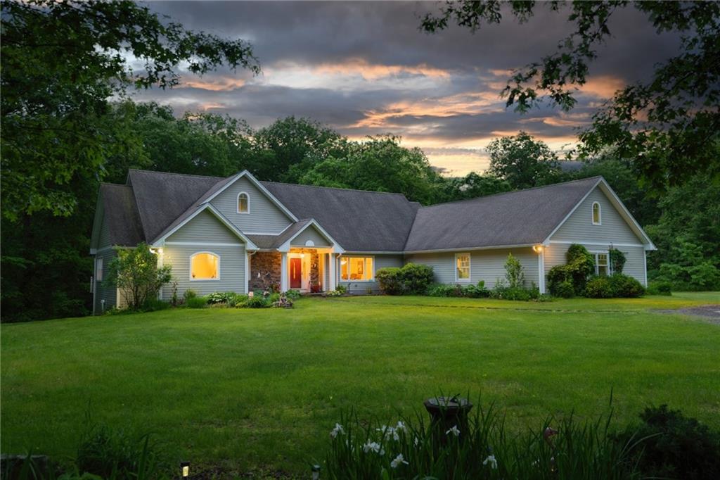 Cranston, Rhode Island, 02921, United States, 3 Bedrooms Bedrooms, ,3 BathroomsBathrooms,Residential,For Sale,1978499