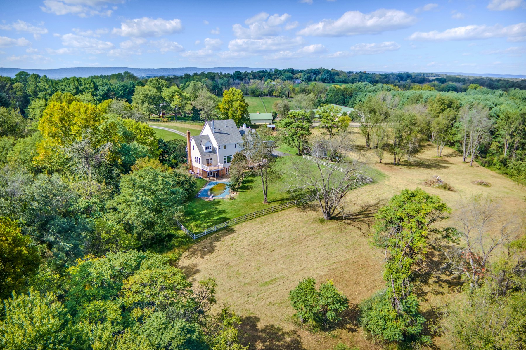  15018 Clover Hill Road, Waterford, VA 20197 - 物件實景