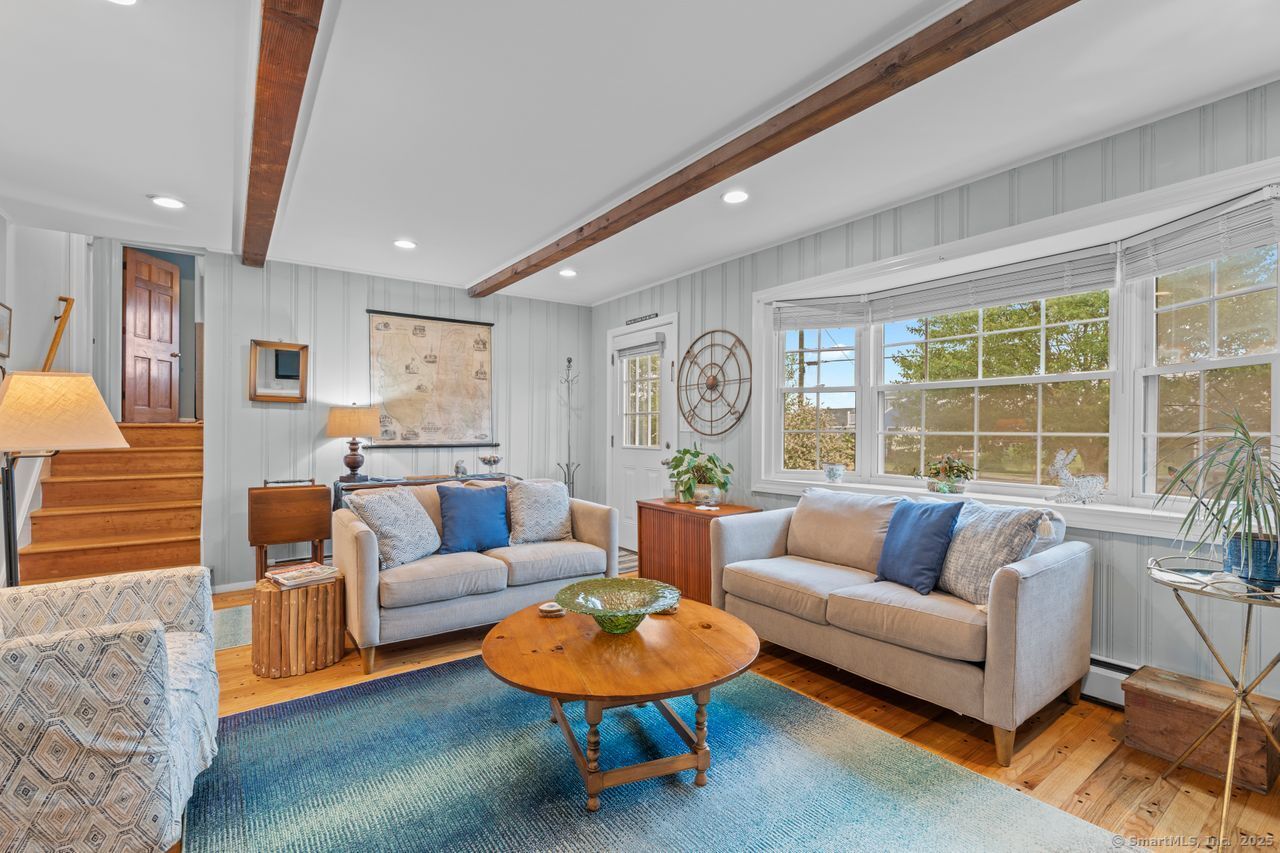 Guilford, Connecticut, 06437, United States, 3 Bedrooms Bedrooms, ,2 BathroomsBathrooms,Residential,For Sale,1906162