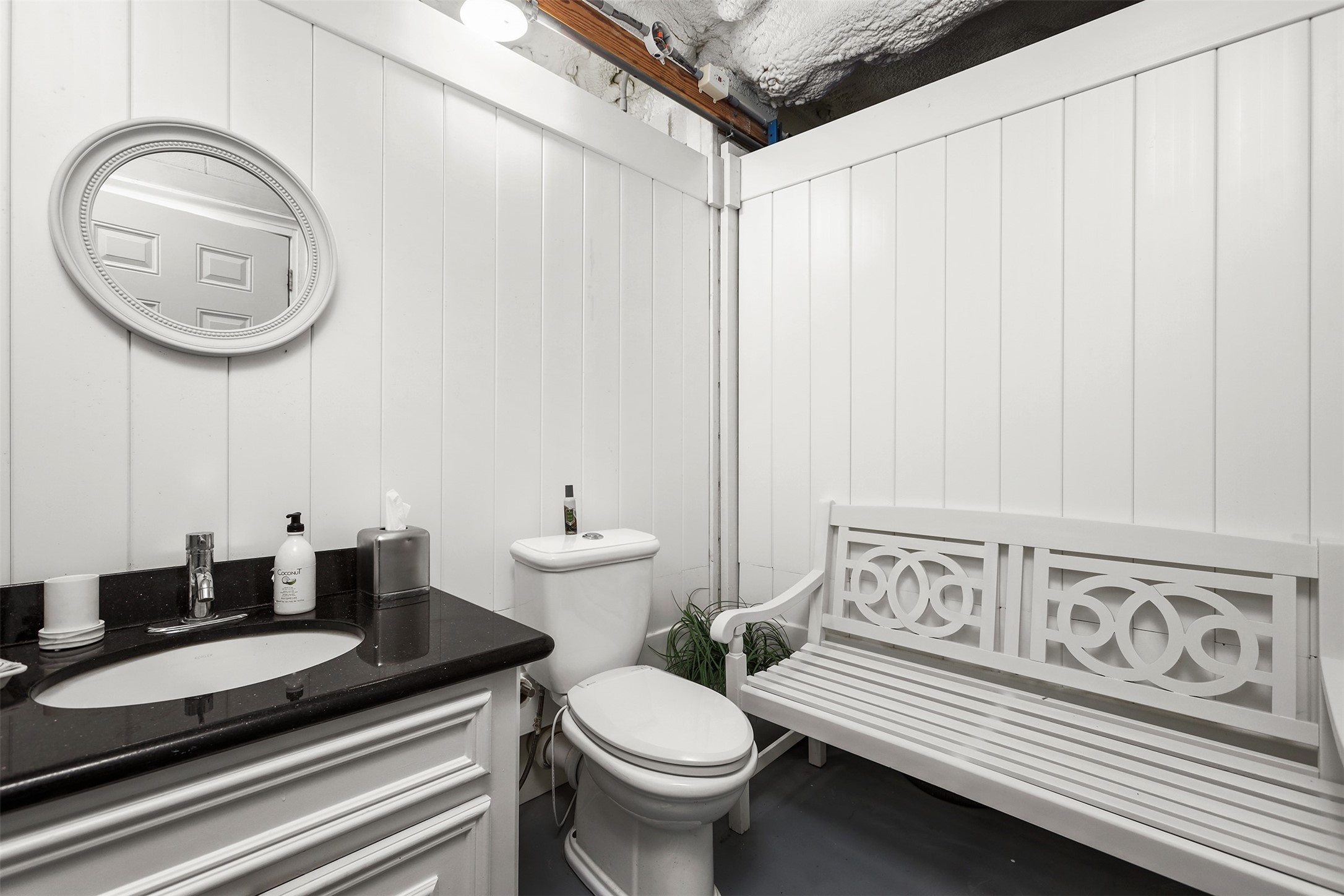 Nassau Bay, Texas, 77058, United States, 5 Bedrooms Bedrooms, ,5 BathroomsBathrooms,Residential,For Sale,1988330