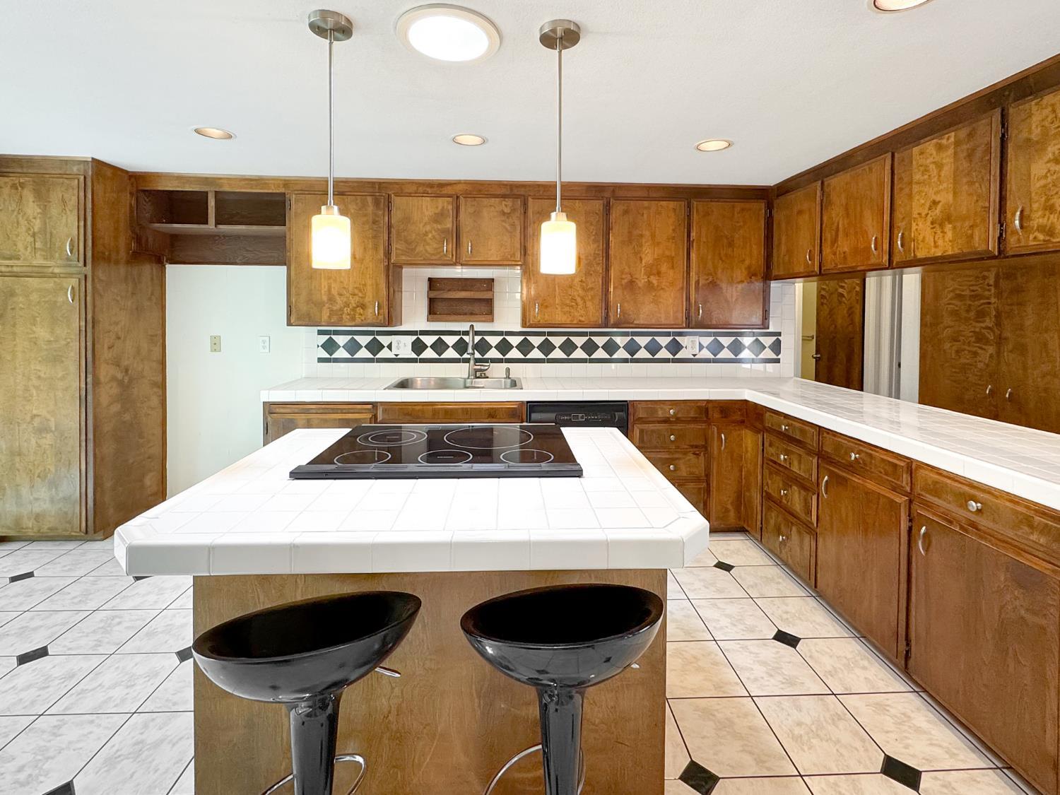 Meadow Vista, California, 95722, United States, 4 Bedrooms Bedrooms, ,3 BathroomsBathrooms,Residential,For Sale,1979764