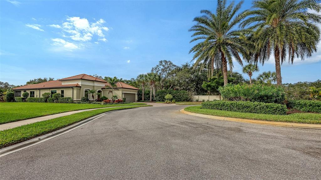 Sarasota, Florida, 34231, United States, 2 Bedrooms Bedrooms, ,3 BathroomsBathrooms,Residential,For Sale,2002128