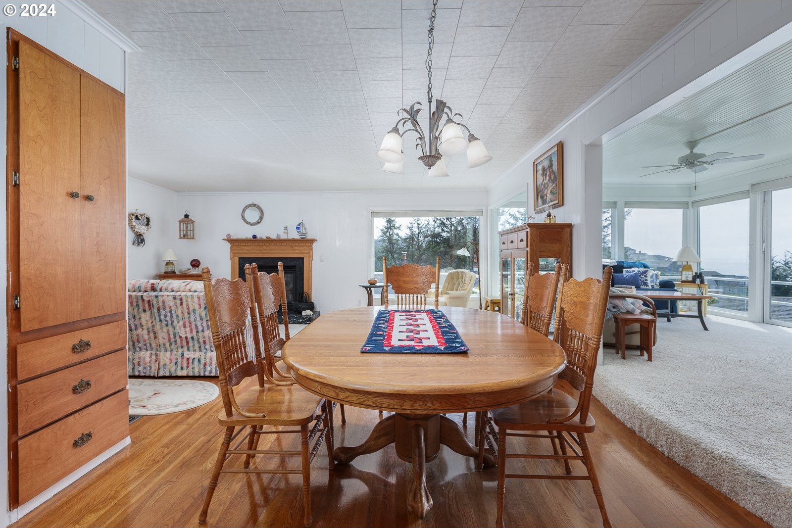 Lincoln City, Oregon, 97367, United States, 3 Bedrooms Bedrooms, ,2 BathroomsBathrooms,Residential,For Sale,1735832