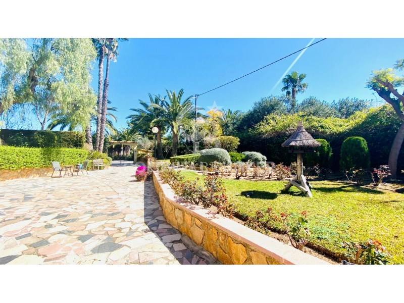 Alicante, l'Alf?s del Pi, Alfaz del Pi Pueblo-Urb, l'Alfàs del Pi, Comunidad Valenciana, 03580, ES, 7 Bedrooms Bedrooms, ,4 BathroomsBathrooms,Residential,For Sale,Alicante, l'Alf?s del Pi, Alfaz del Pi Pueblo-Urb,1603001