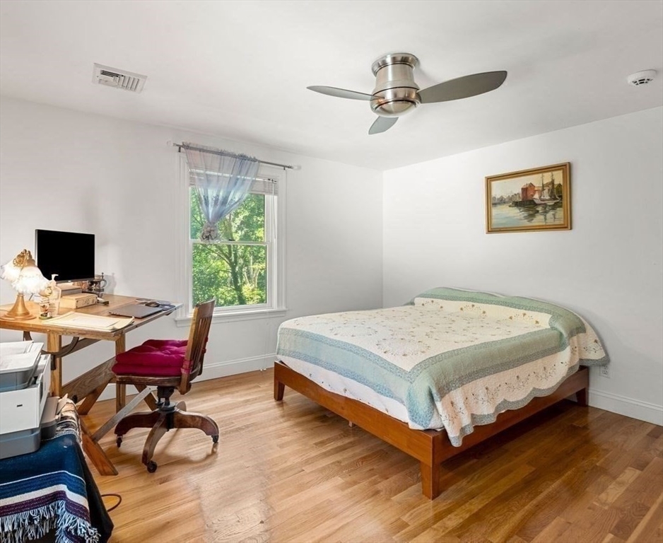 Marblehead, Massachusetts, 01945, United States, 4 Bedrooms Bedrooms, ,3 BathroomsBathrooms,Residential,For Sale,1903628