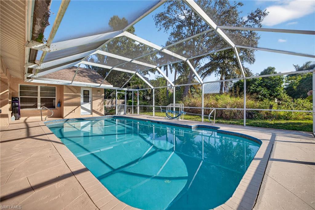 Fort Myers, Florida, 33919, United States, 3 Bedrooms Bedrooms, ,2 BathroomsBathrooms,Residential,For Sale,1995652