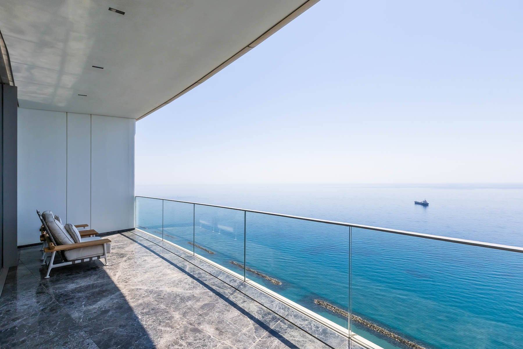  Beachfront Whole-Floor Sky Residence Panoramic Sea Views in Limassol - 物件實景