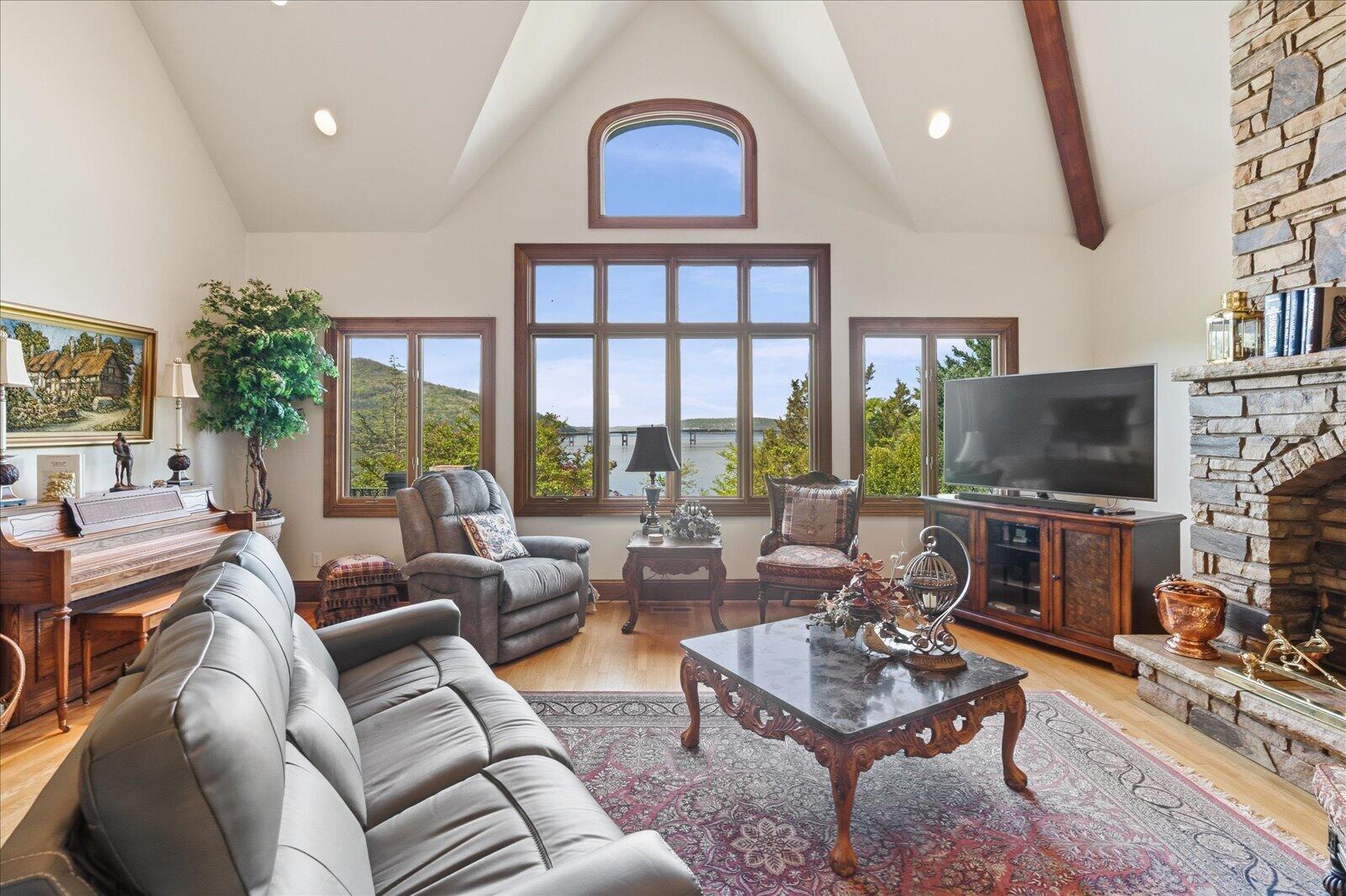 Guild, Tennessee, 37340, United States, 4 Bedrooms Bedrooms, ,5 BathroomsBathrooms,Residential,For Sale,2040612