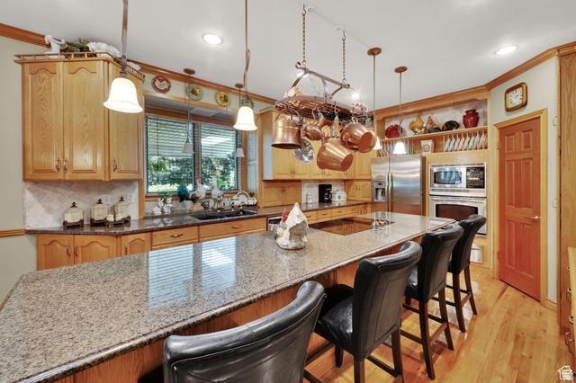 Sandy, Utah, 84093, United States, 5 Bedrooms Bedrooms, ,4 BathroomsBathrooms,Residential,For Sale,2049445