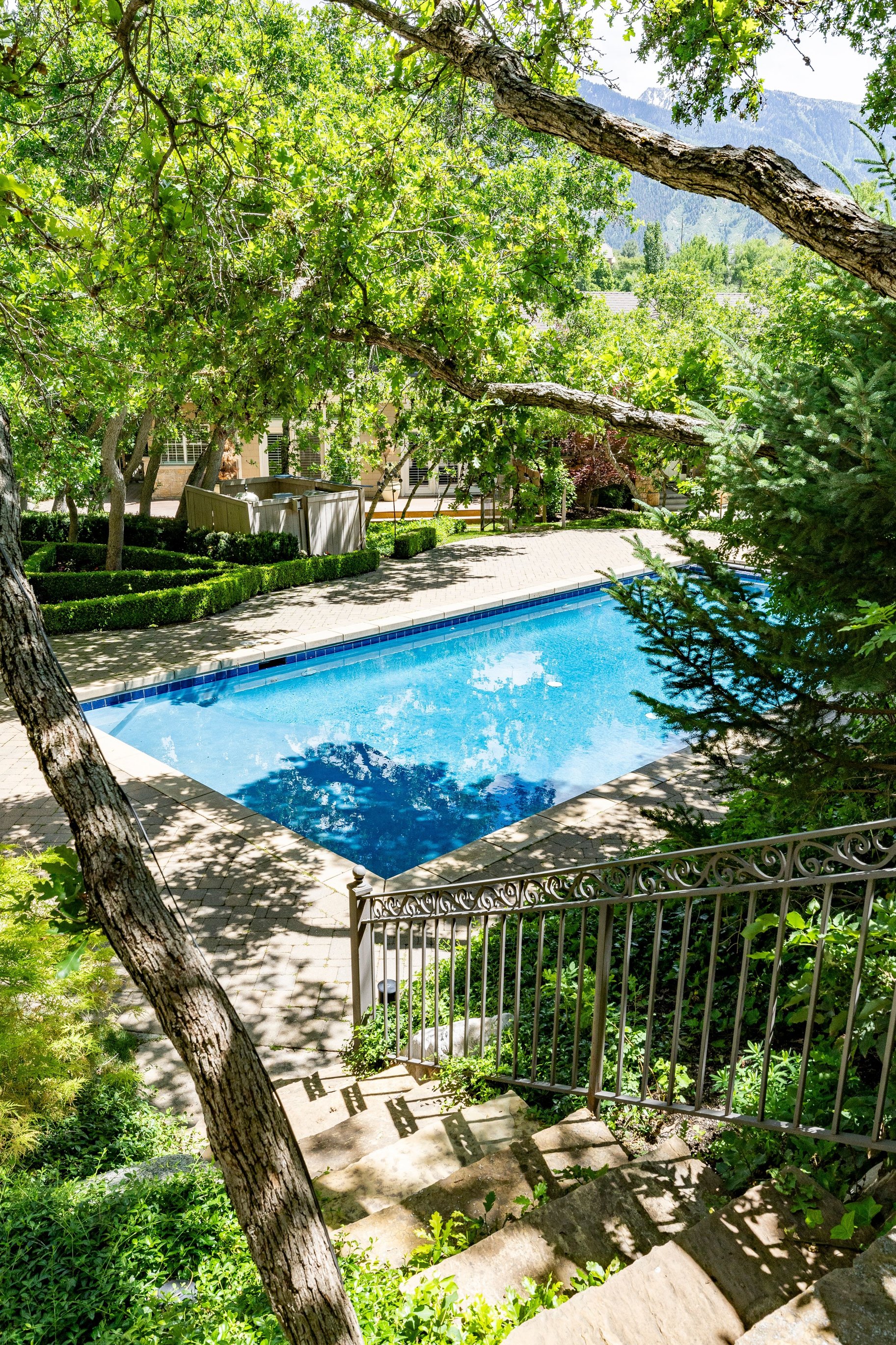  Private Cottonwood Heights Estate with Resort Backyard & Mountain Views - 物件實景