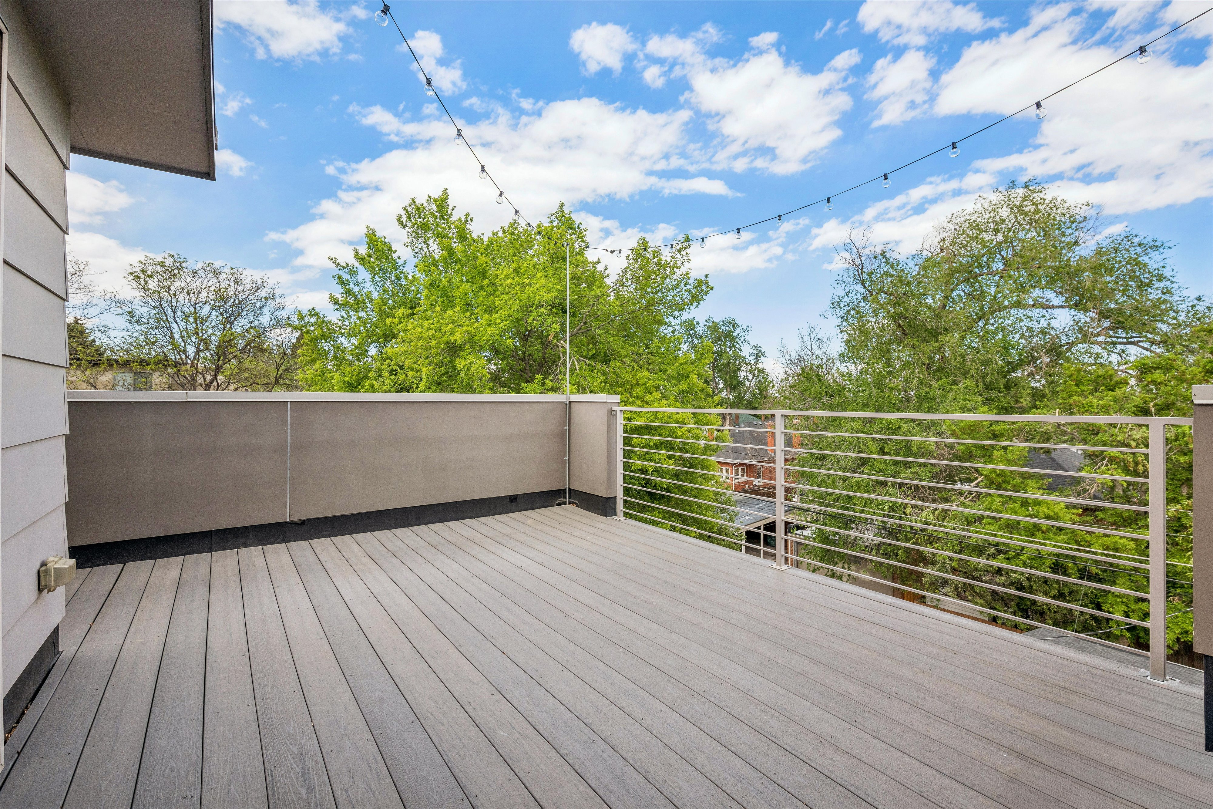 Thoughtfully Designed and Exceptional Quality Duplex - 物件實景