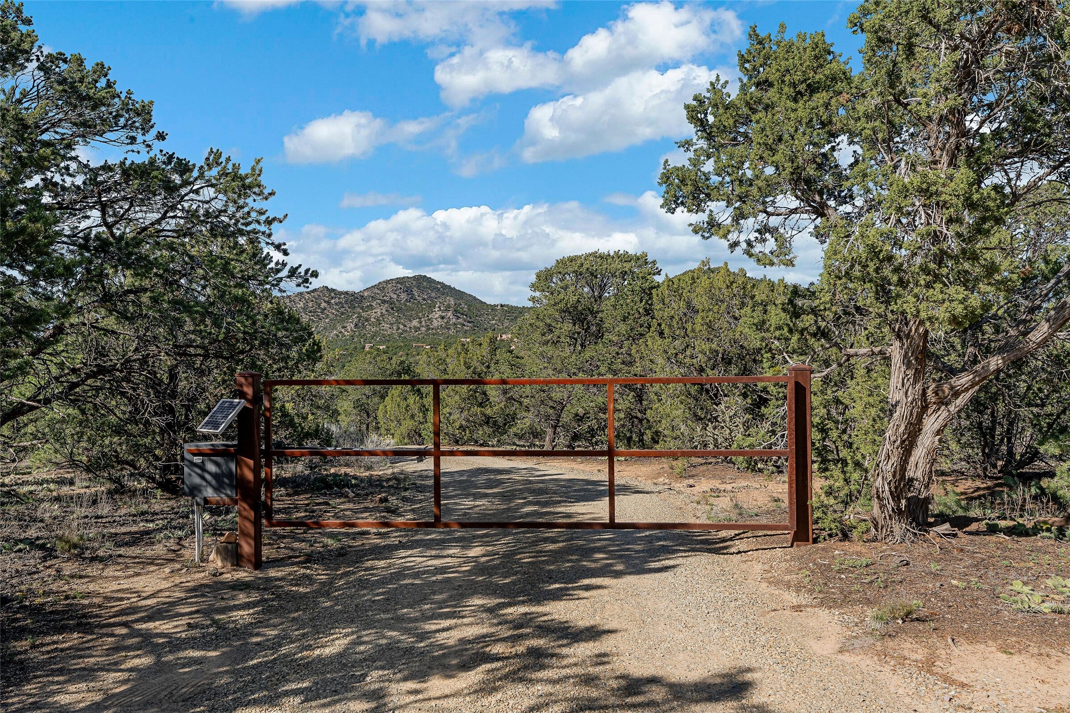  43 Apache Ridge Rd. - 物件實景