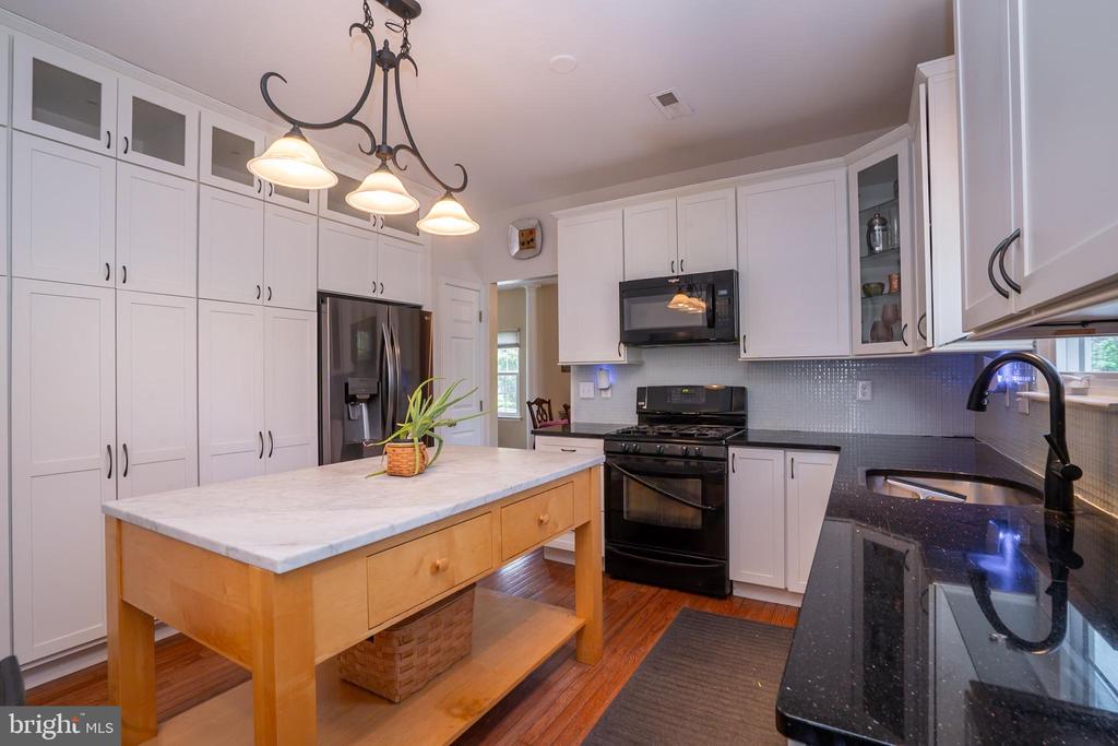 Princeton, New Jersey, 08540, United States, 4 Bedrooms Bedrooms, ,3 BathroomsBathrooms,Residential,For Sale,1977761