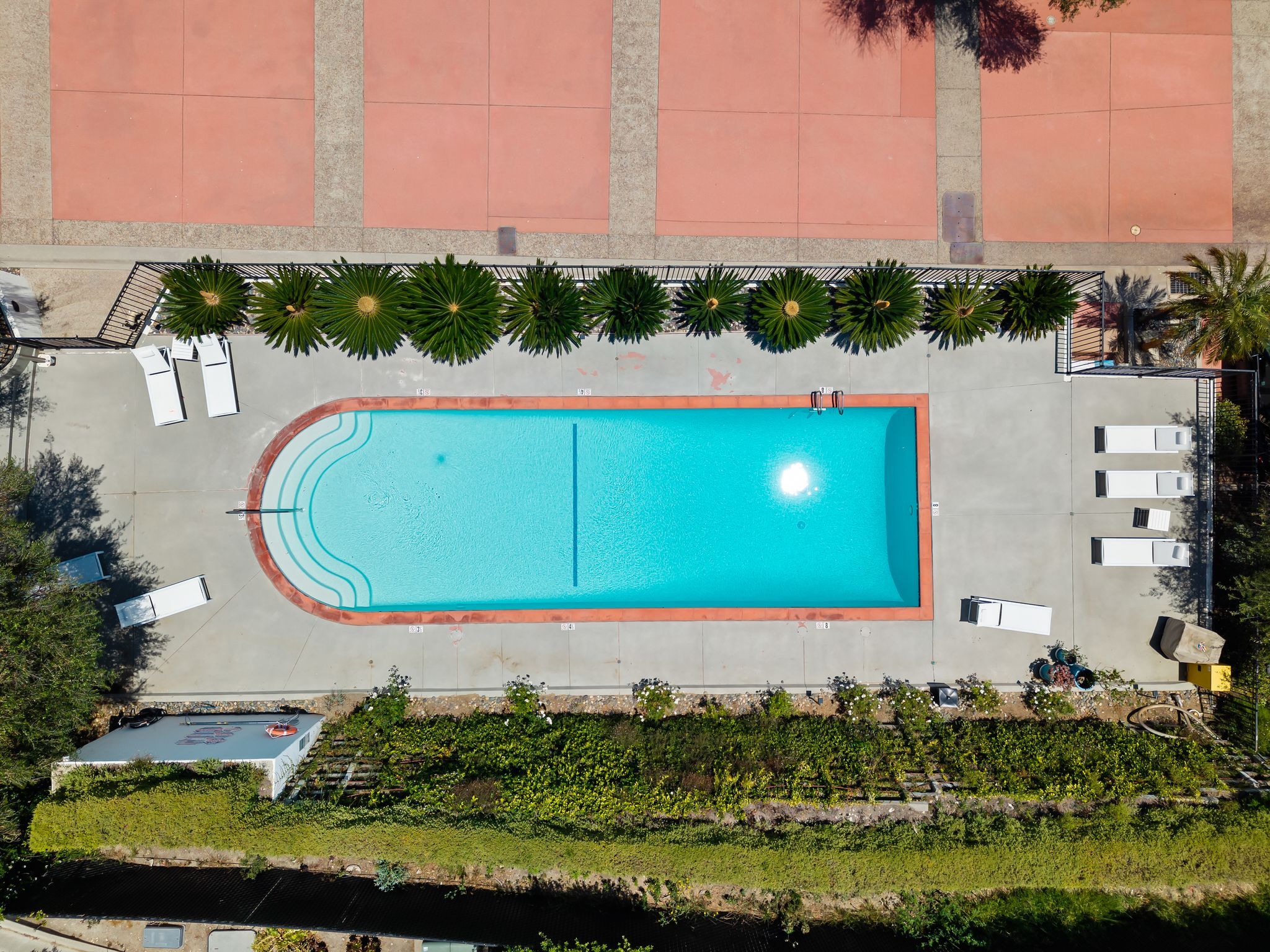  6435   Zumirez Drive, 21 - 物件實景