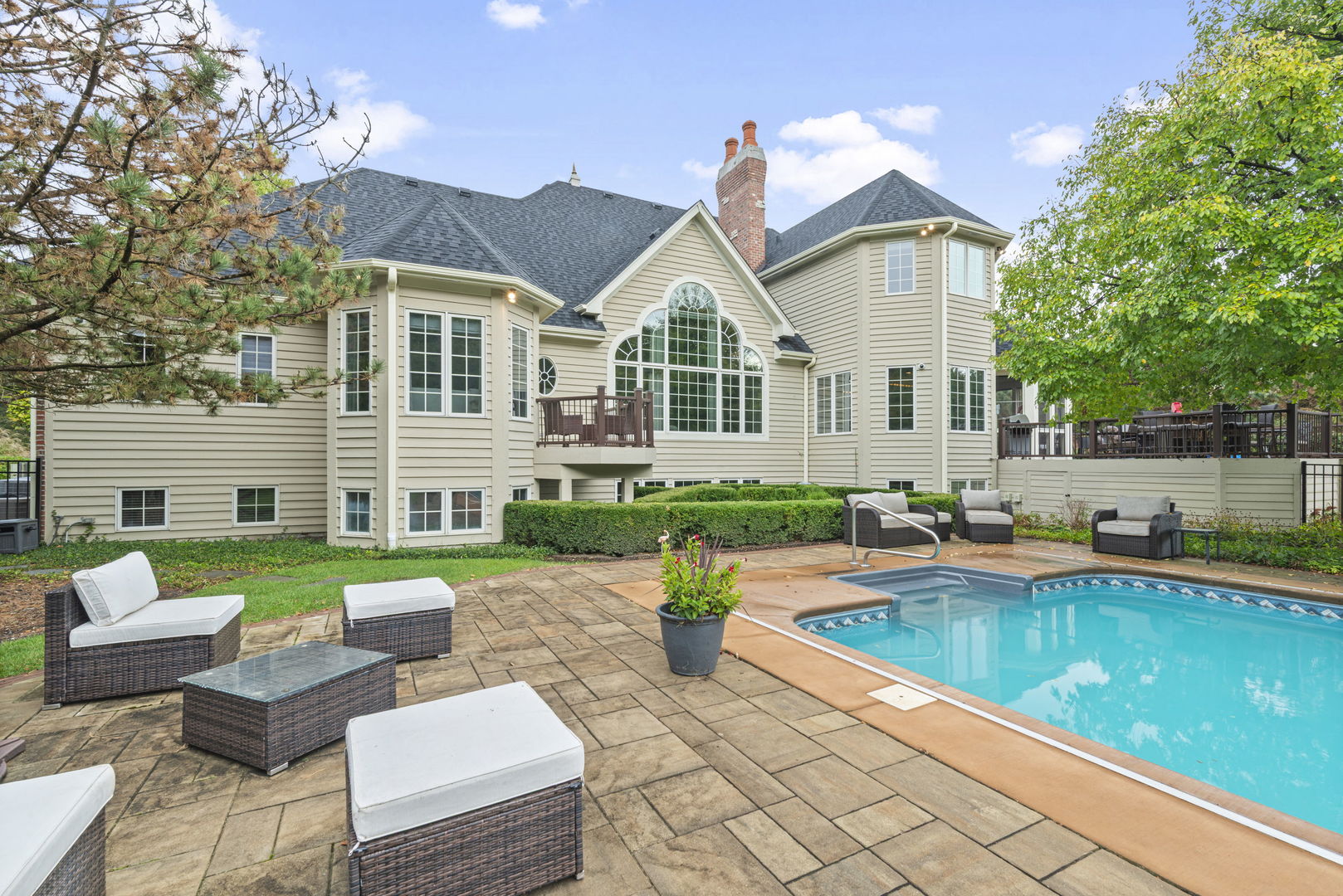 Batavia, Illinois, 60510, United States, 4 Bedrooms Bedrooms, ,6 BathroomsBathrooms,Residential,For Sale,1988116