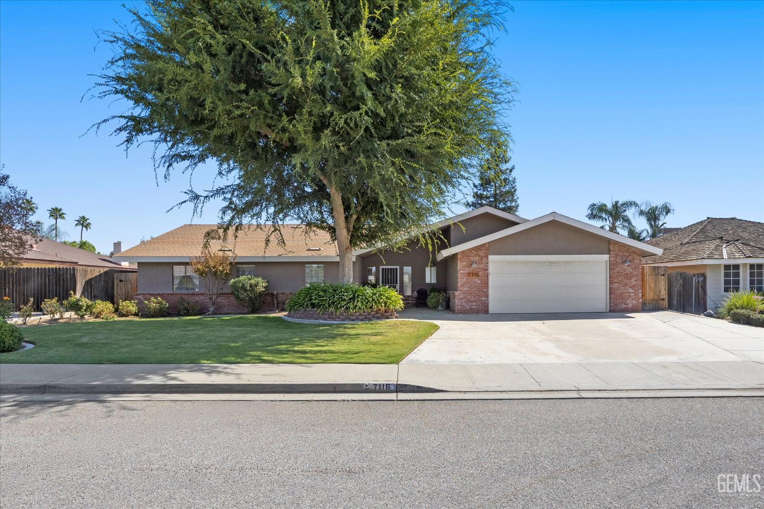 Bakersfield, California, 93308, United States, 4 Bedrooms Bedrooms, ,3 BathroomsBathrooms,Residential,For Sale,1963692