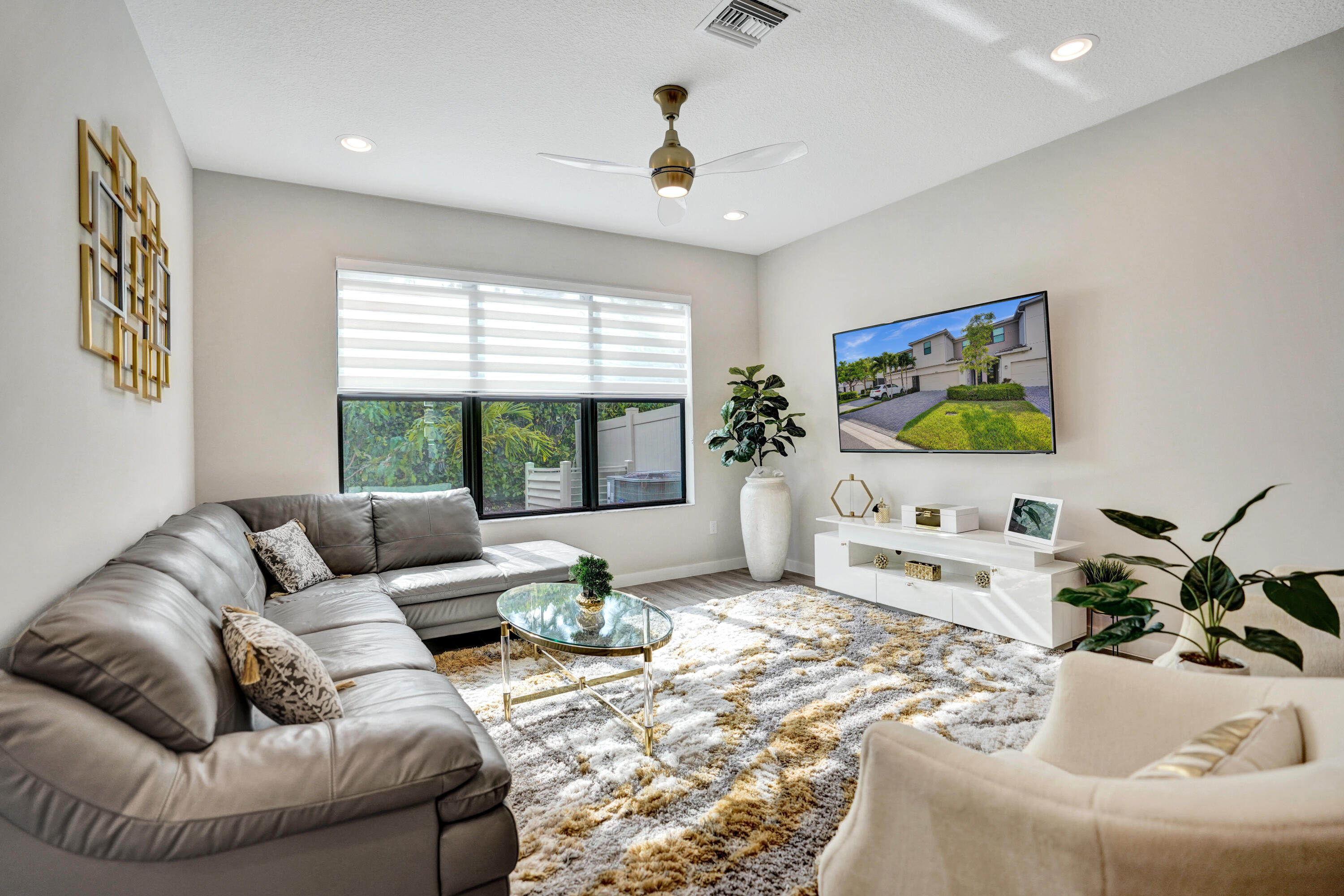 Lake Worth, Florida, 33467, United States, 3 Bedrooms Bedrooms, ,3 BathroomsBathrooms,Residential,For Sale,1859964