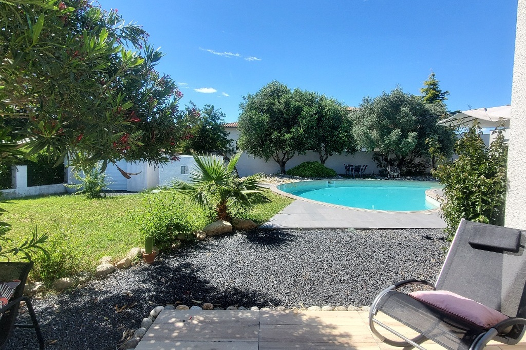  Beautiful property in a sought-after location close to the sea and all amenities - 物件實景