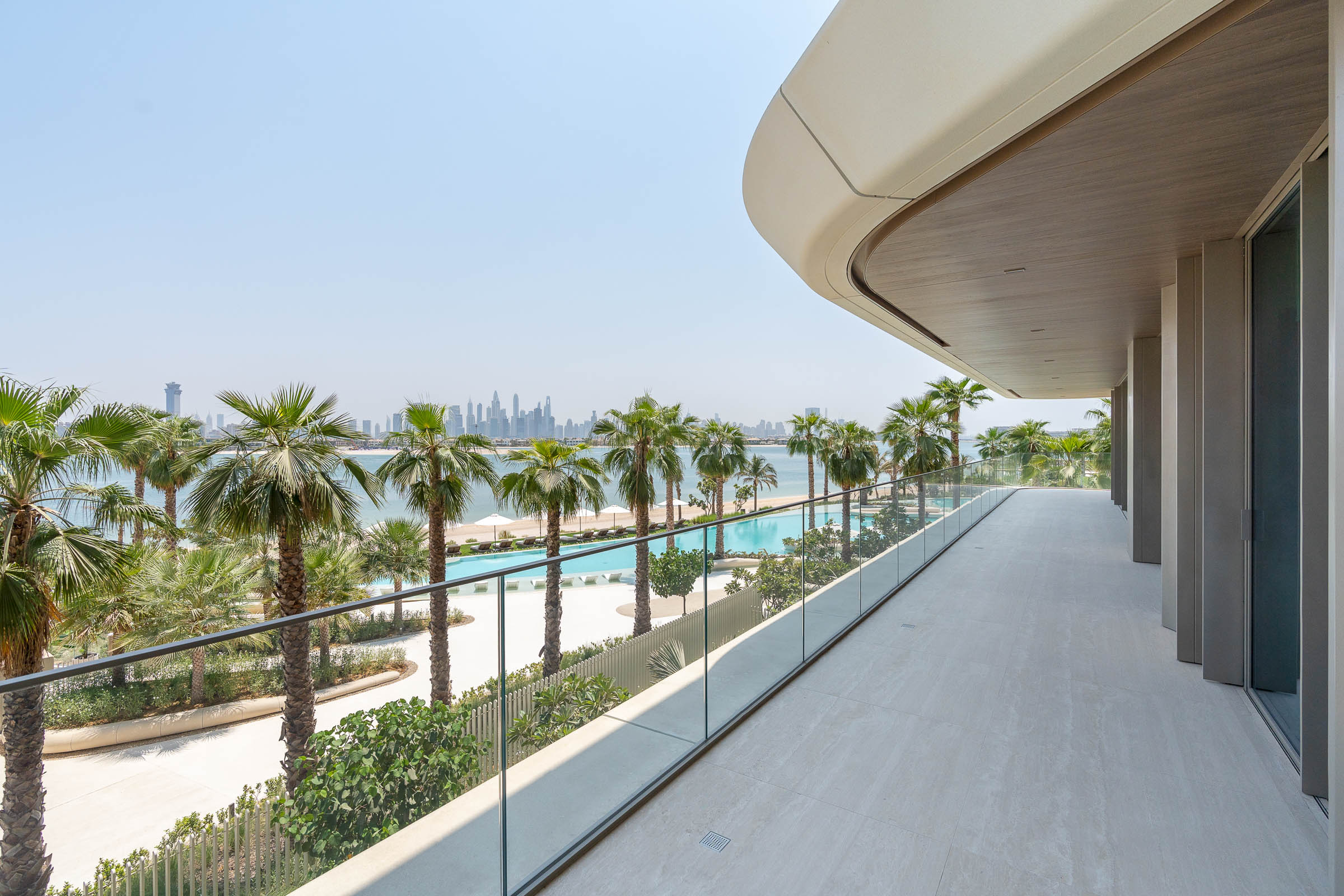  Brand-New Half-Floor Penthouse at Serenia Living - 物件實景
