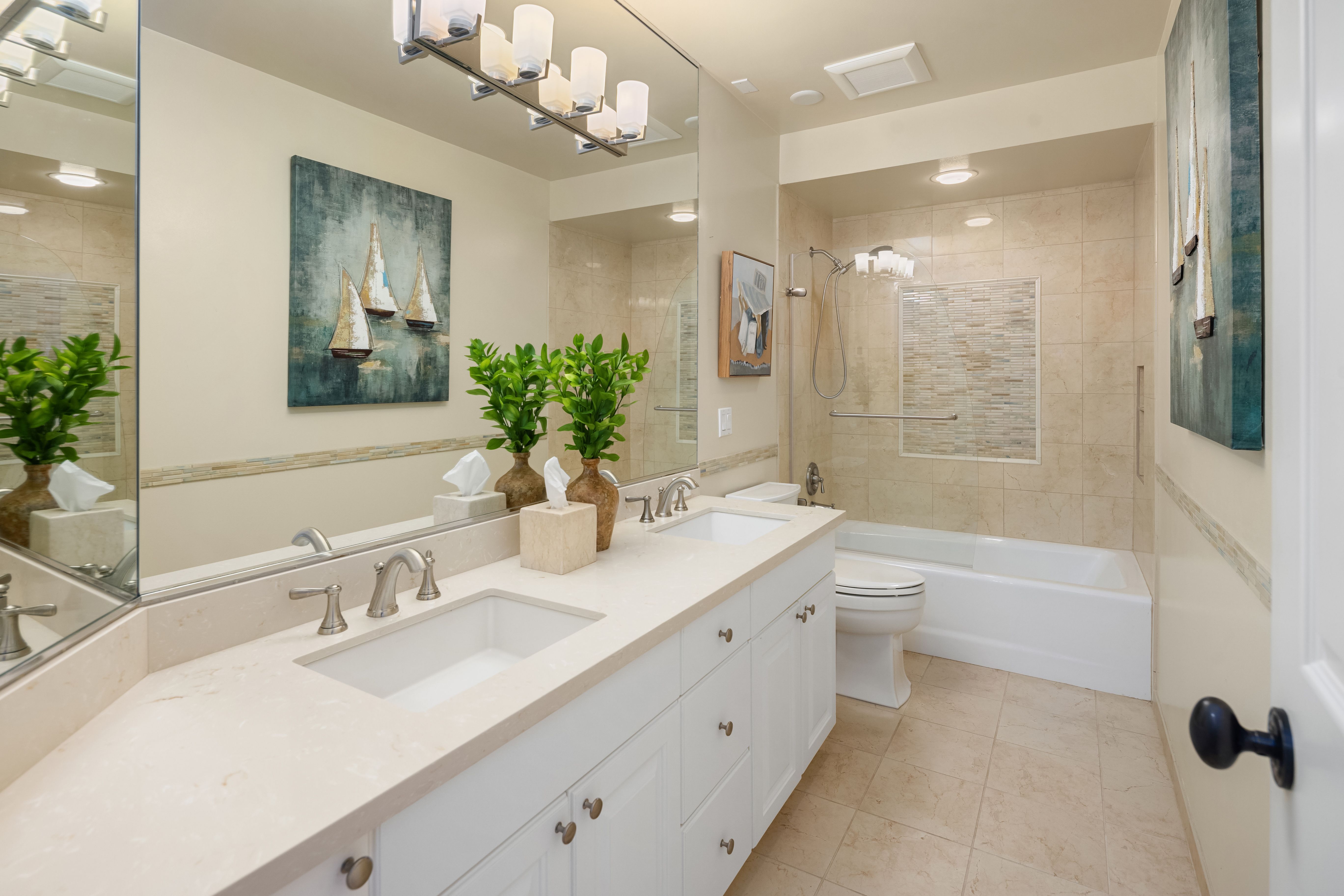  7447 W Mercer Wy, Mercer Island, WA 98040 - 物件實景