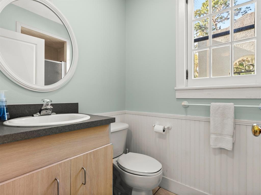 Eustis, Florida, 32736, United States, 6 Bedrooms Bedrooms, ,6 BathroomsBathrooms,Residential,For Sale,1805278