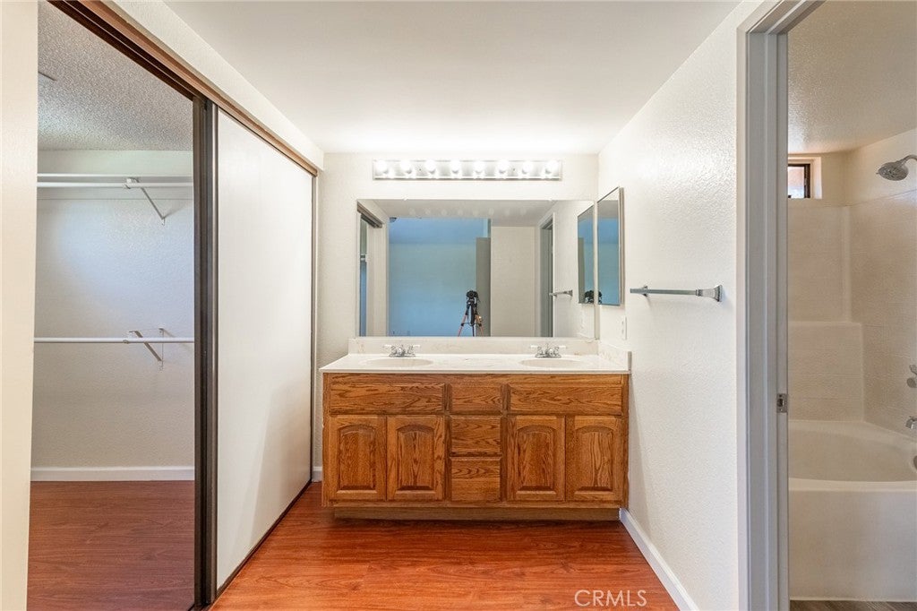 Redlands, California, 92374, United States, 4 Bedrooms Bedrooms, ,2 BathroomsBathrooms,Residential,For Sale,1978273