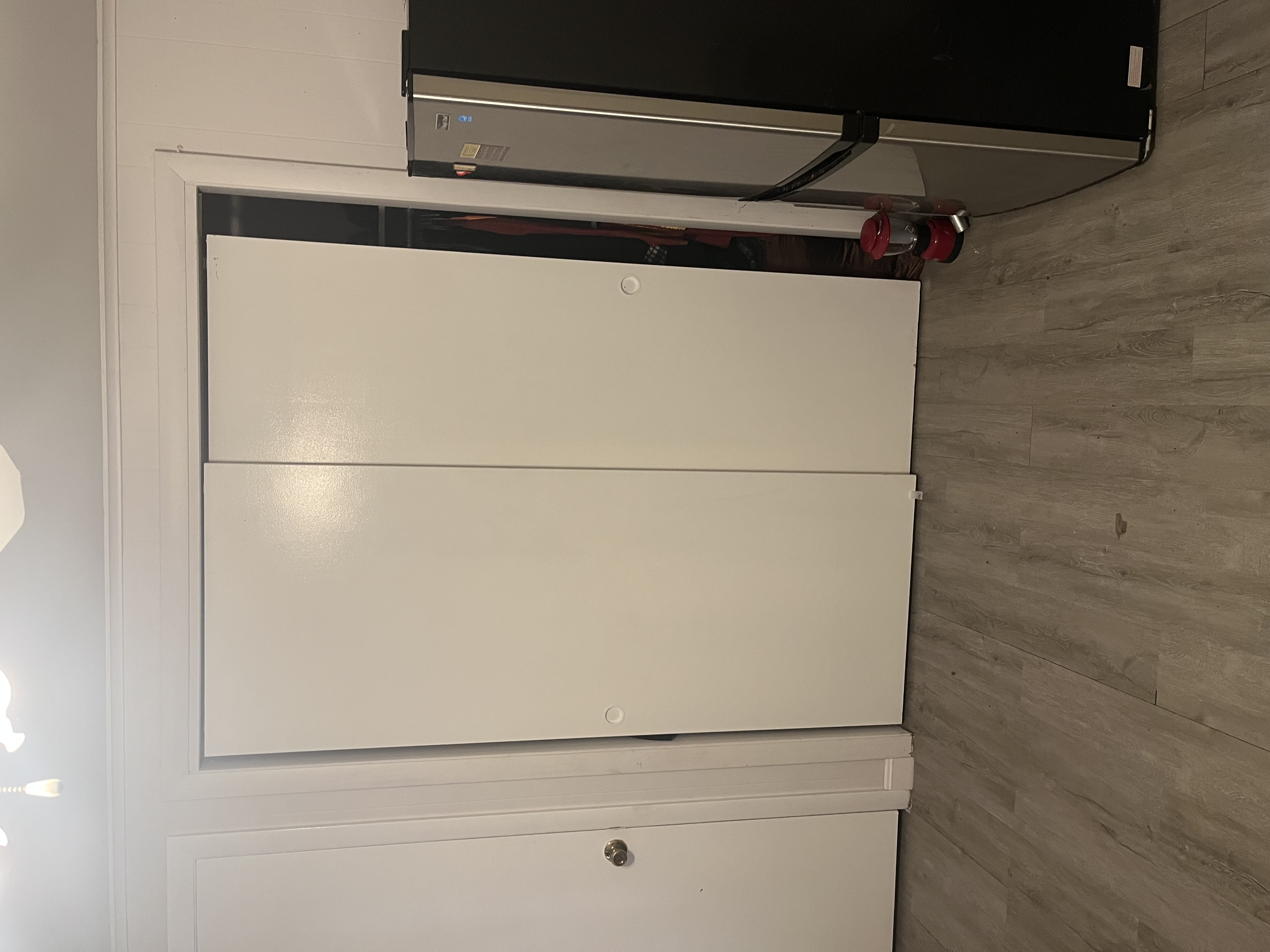 North Providence, Rhode Island, 02911, United States, 4 Bedrooms Bedrooms, ,4 BathroomsBathrooms,Residential,For Sale,1981959