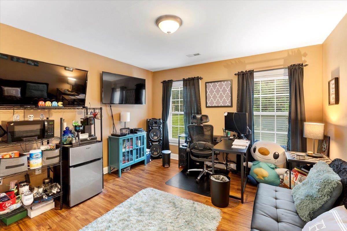 Blacksburg, Virginia, 24060, United States, 5 Bedrooms Bedrooms, ,4 BathroomsBathrooms,Residential,For Sale,1828215