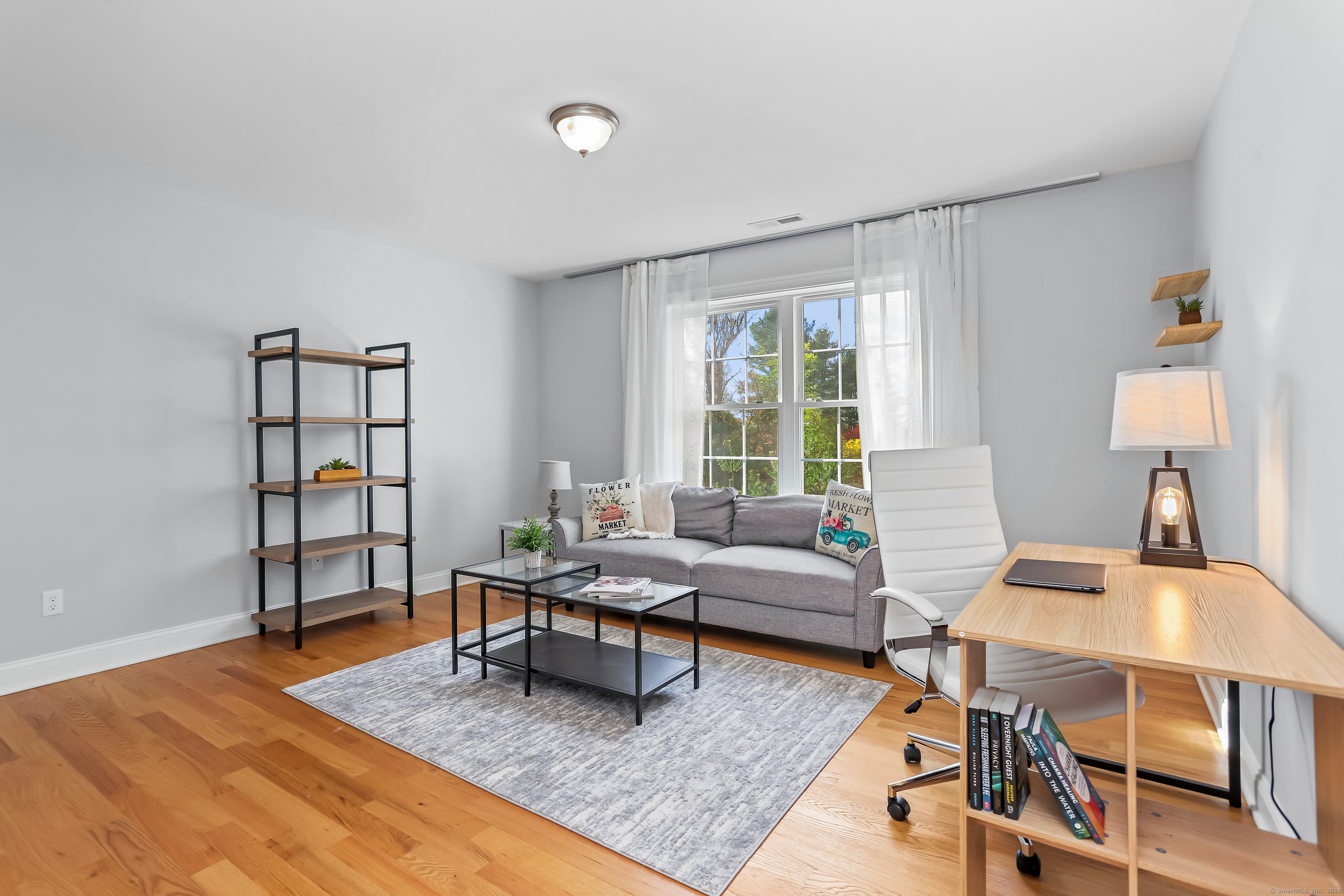 Stratford, Connecticut, 06614, United States, 4 Bedrooms Bedrooms, ,3 BathroomsBathrooms,Residential,For Sale,1987695