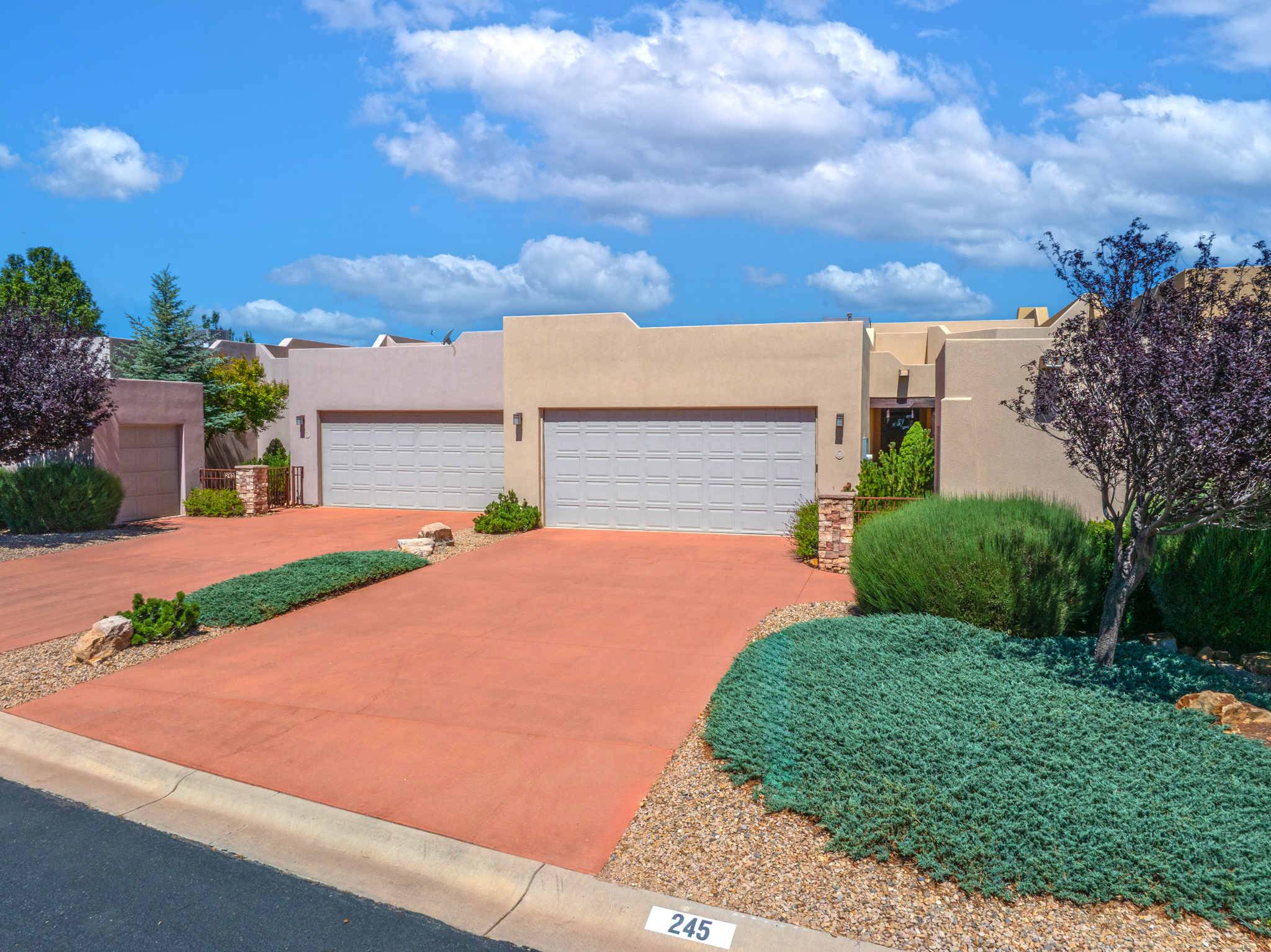 Alto, New Mexico, 88312, United States, 3 Bedrooms Bedrooms, ,3 BathroomsBathrooms,Residential,For Sale,1882409