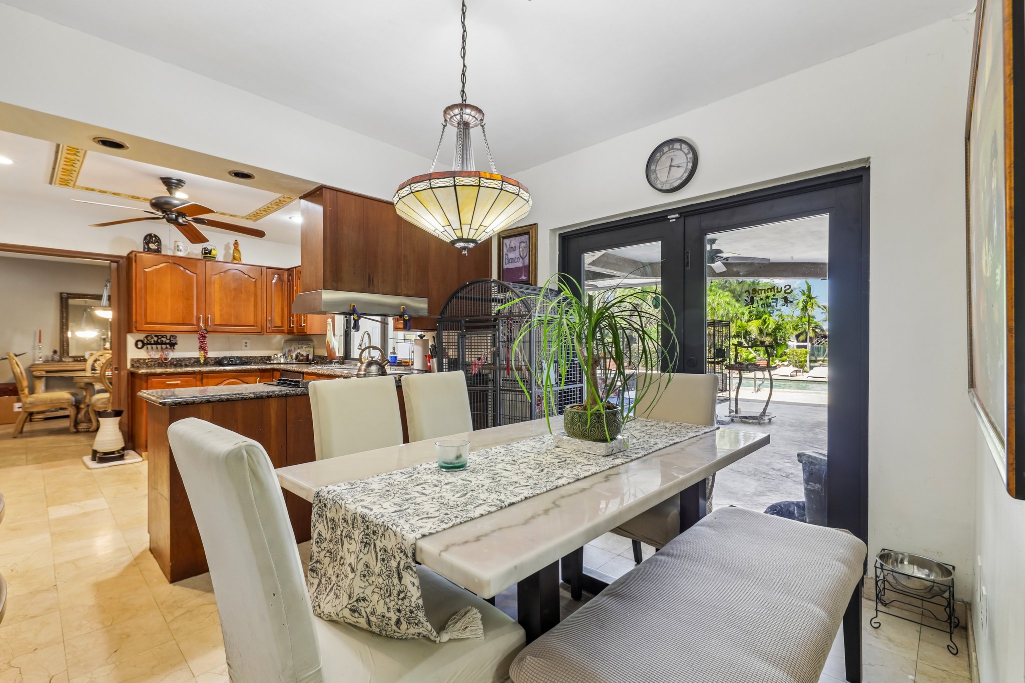  19805 NE 22nd Ave, Miami, FL, 33180 - 物件實景