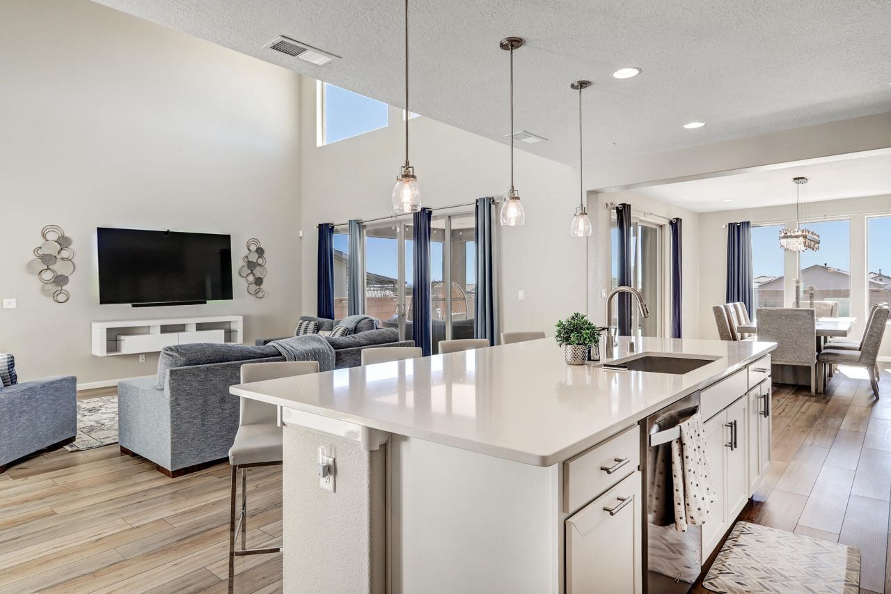 Rio Rancho, New Mexico, 87124, United States, 5 Bedrooms Bedrooms, ,4 BathroomsBathrooms,Residential,For Sale,2003162