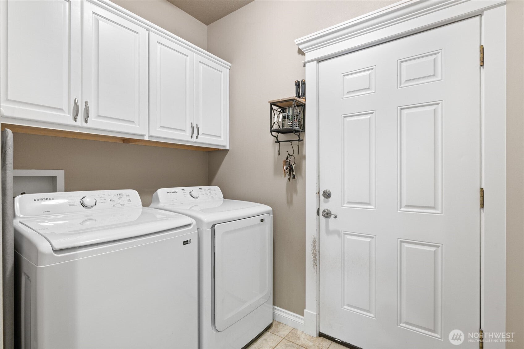 Sequim, Washington, 98382, United States, 3 Bedrooms Bedrooms, ,2 BathroomsBathrooms,Residential,For Sale,1944659